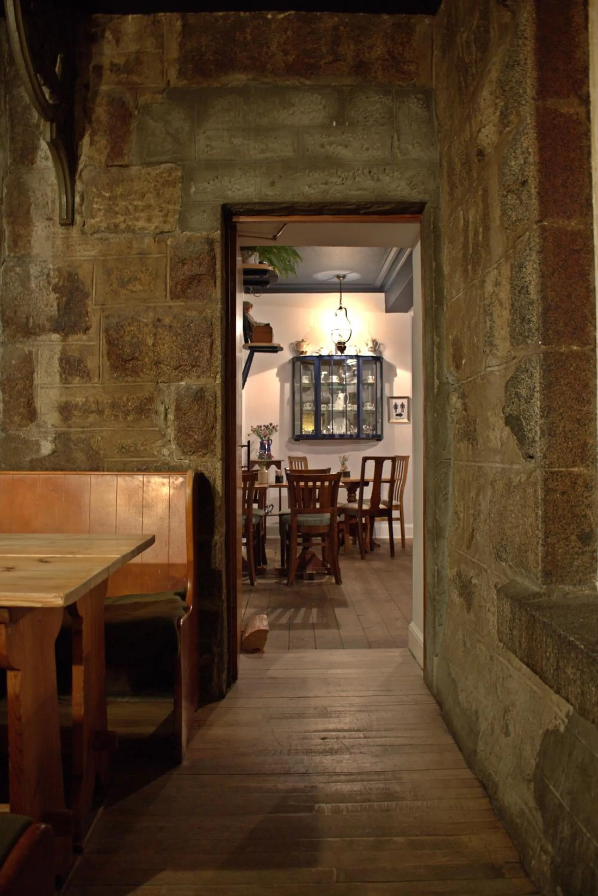 Restaurant/places to eat in Whitebridge Hotel