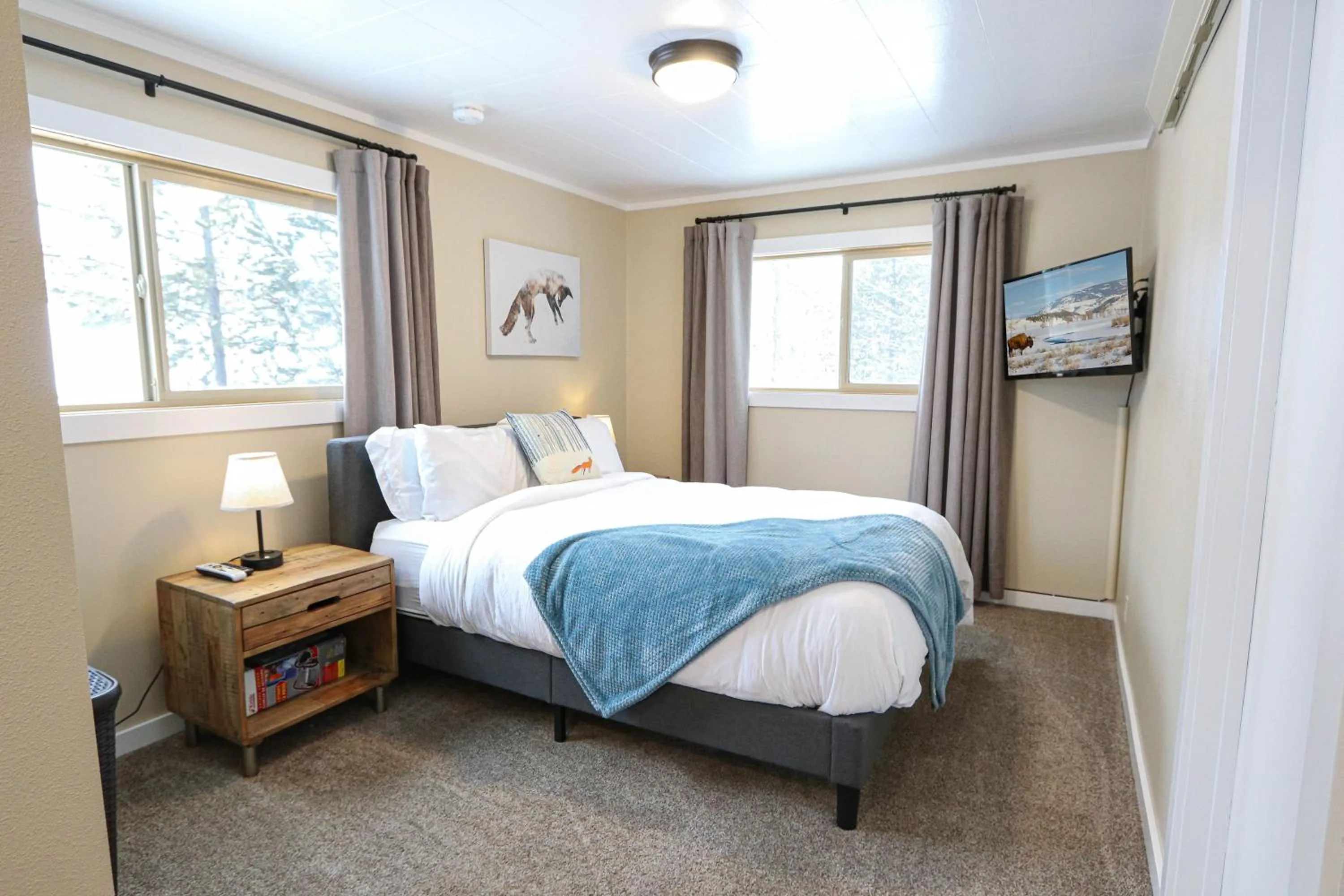 Bed in Shepherd Family Retreats- Fox