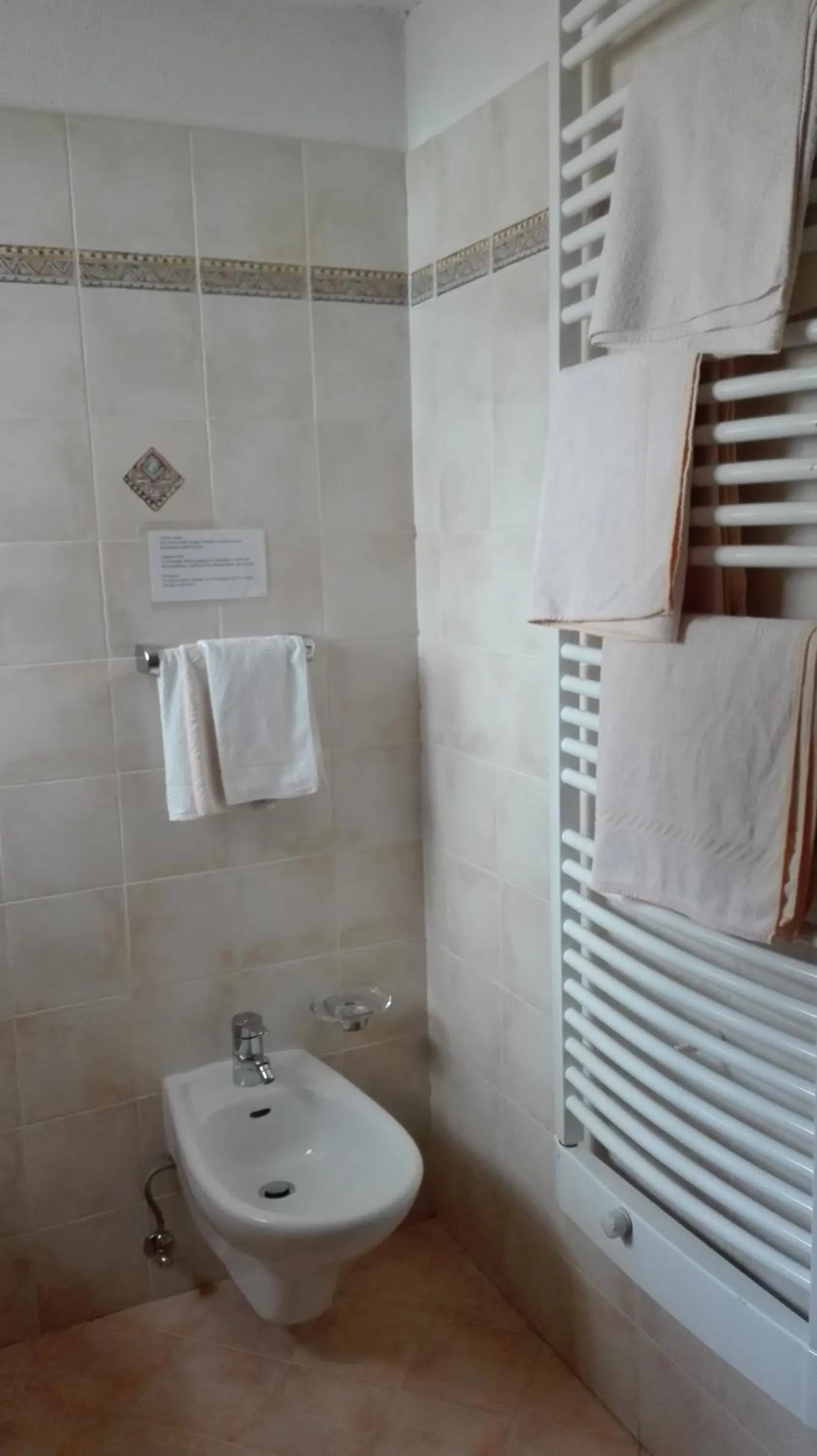 Toilet in Pensione Valbona