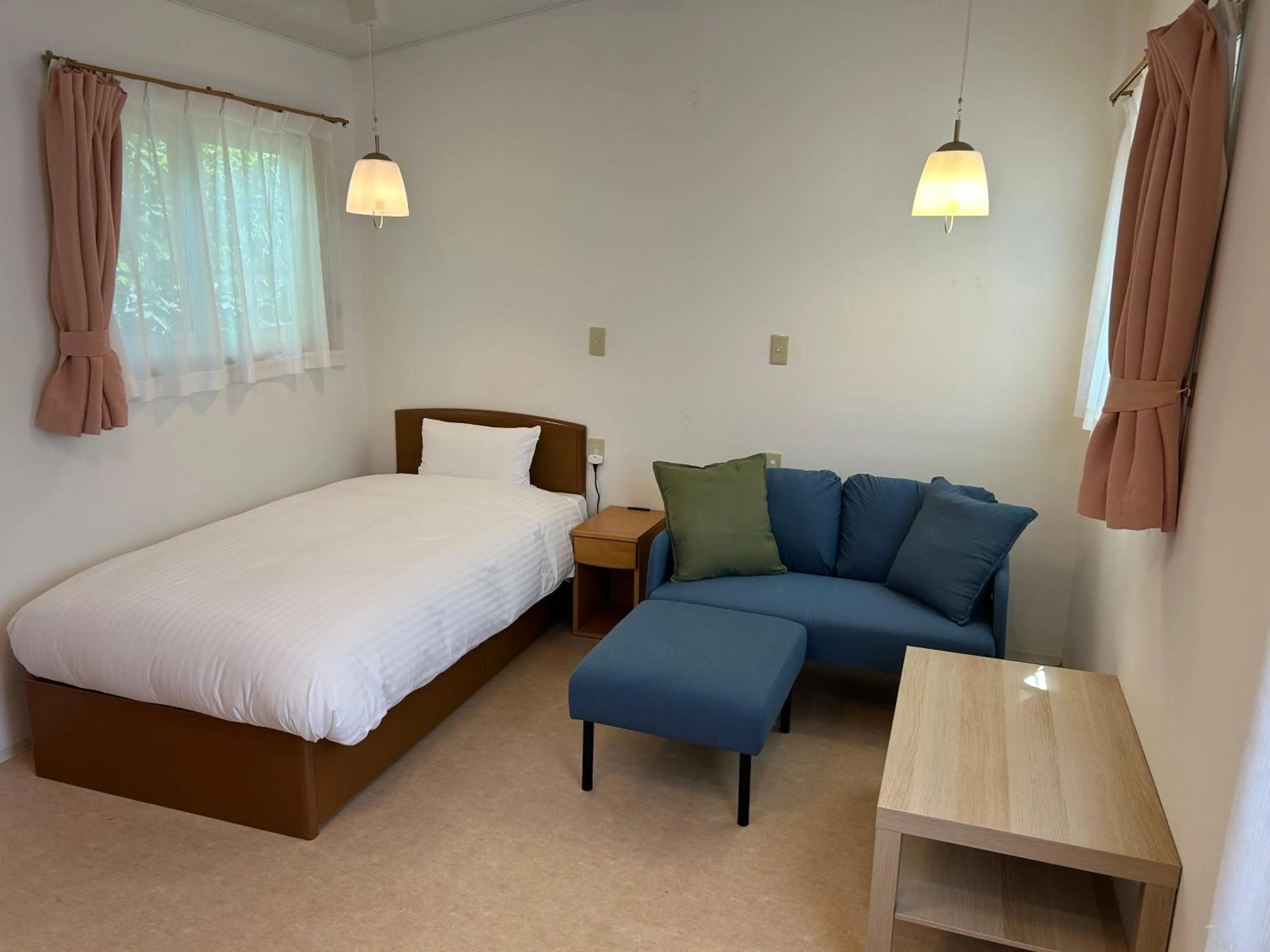 Standard Twin Room - single occupancy in Hotel El faro