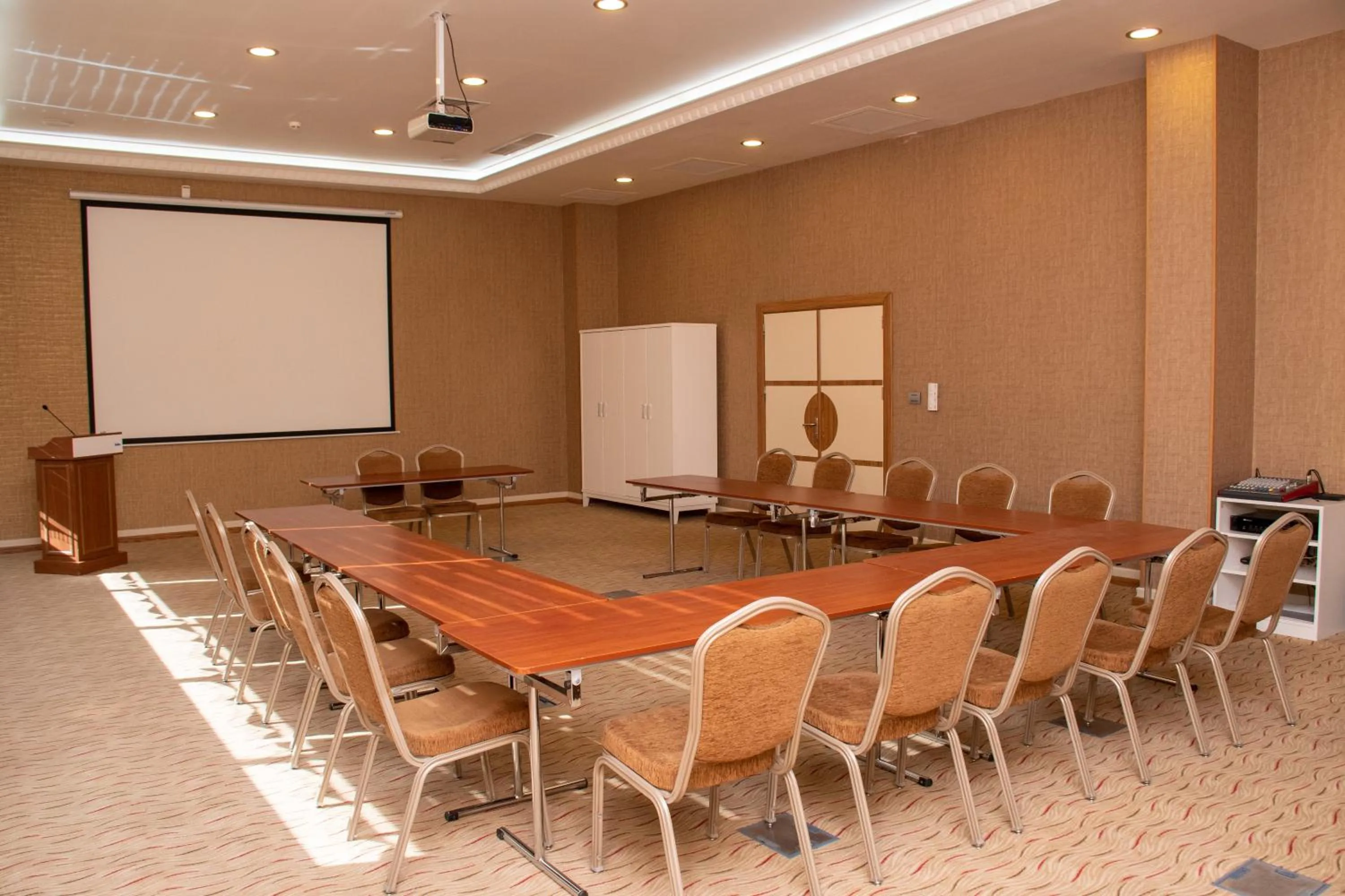 Meeting/conference room in Graaf Hotel