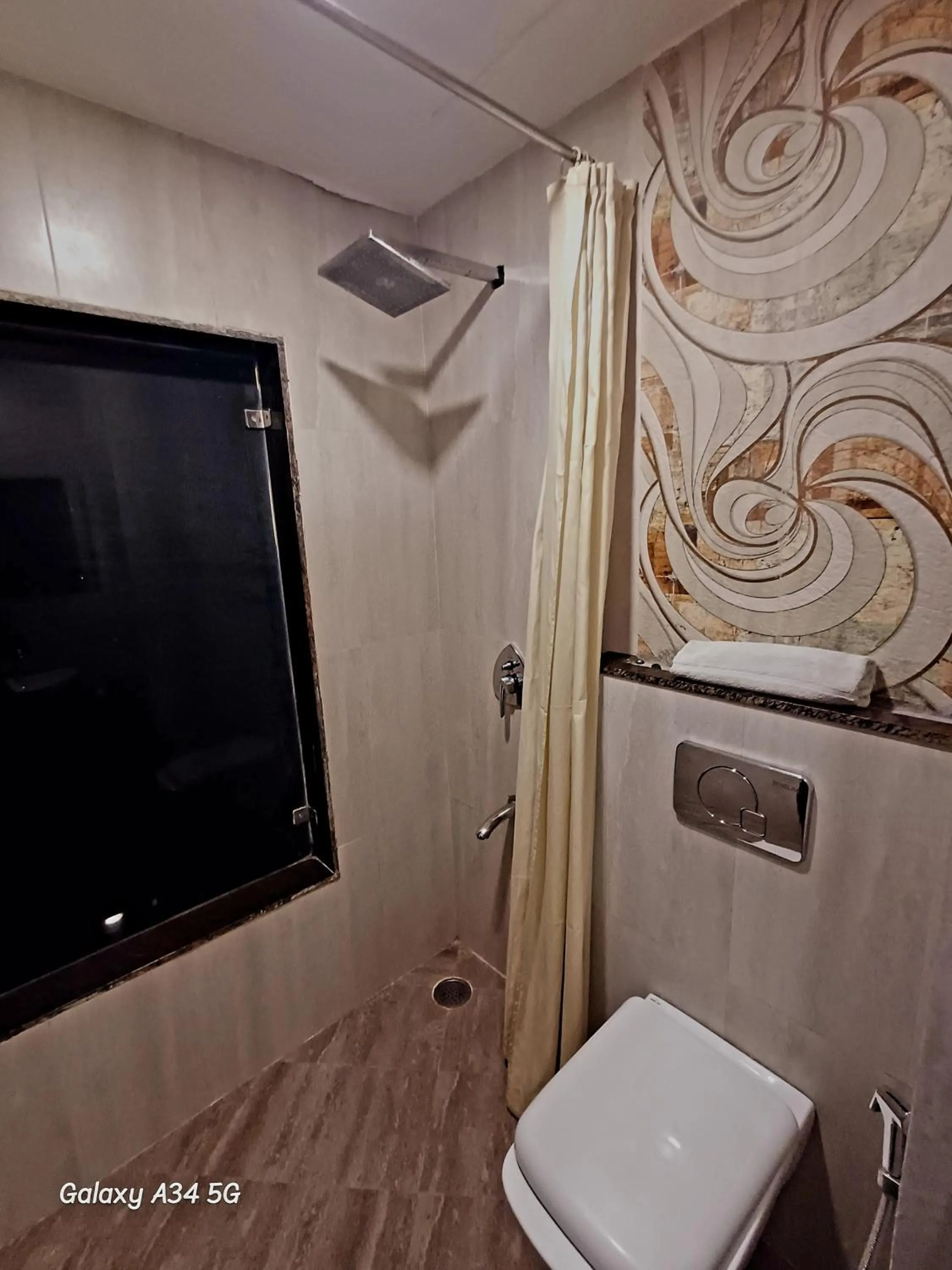 Bathroom in Hotel Suncity Plaza, Sitapura, Jaipur