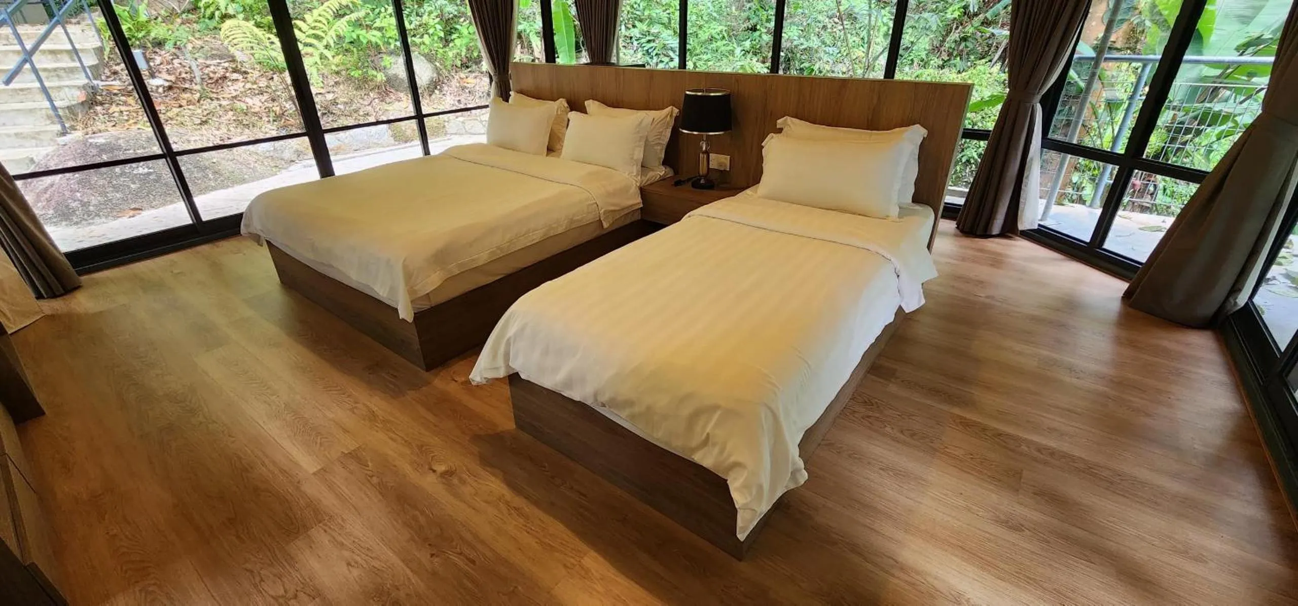 Bed in Boulder Valley