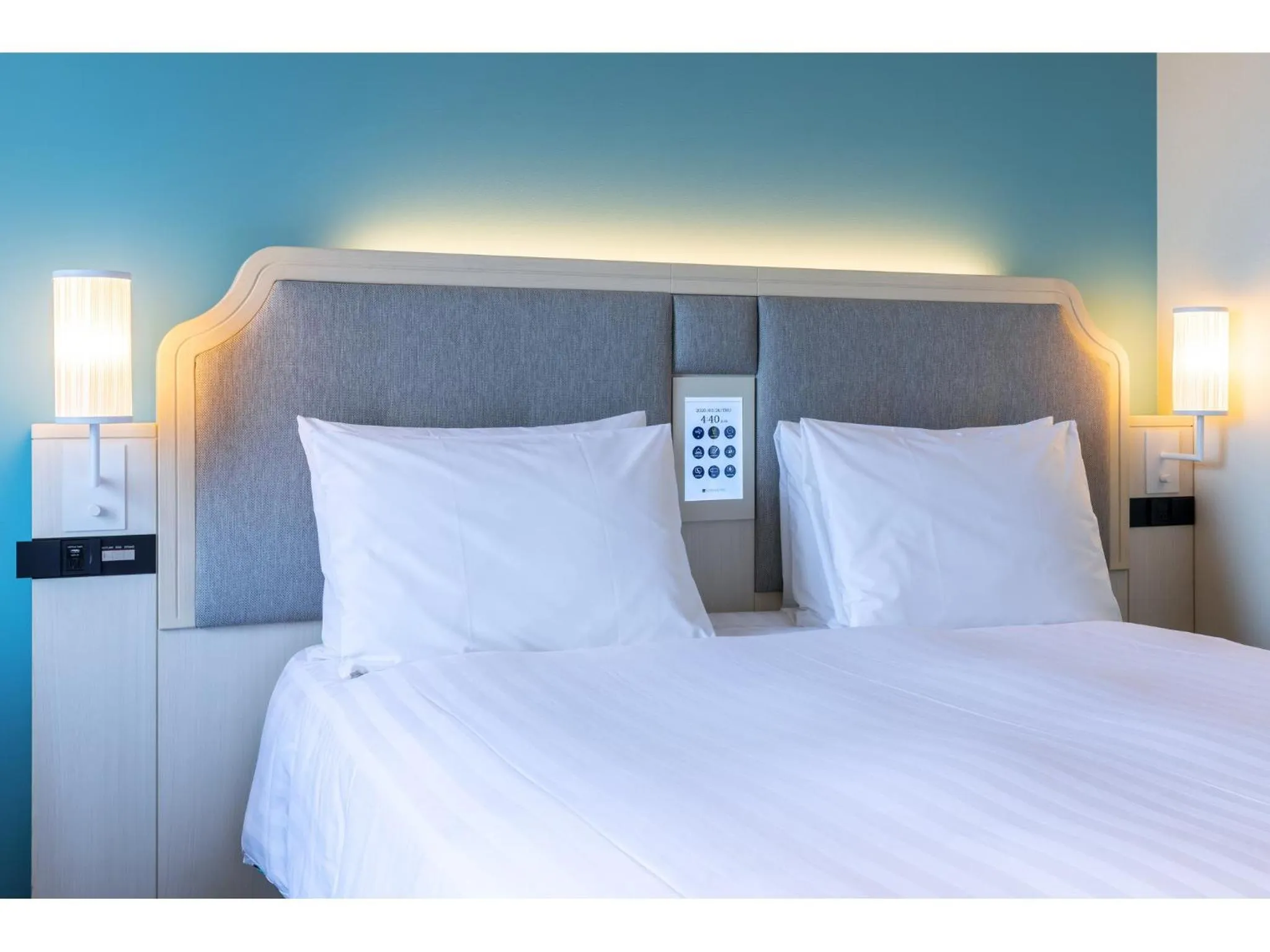 Bed in LIBER HOTEL Osaka