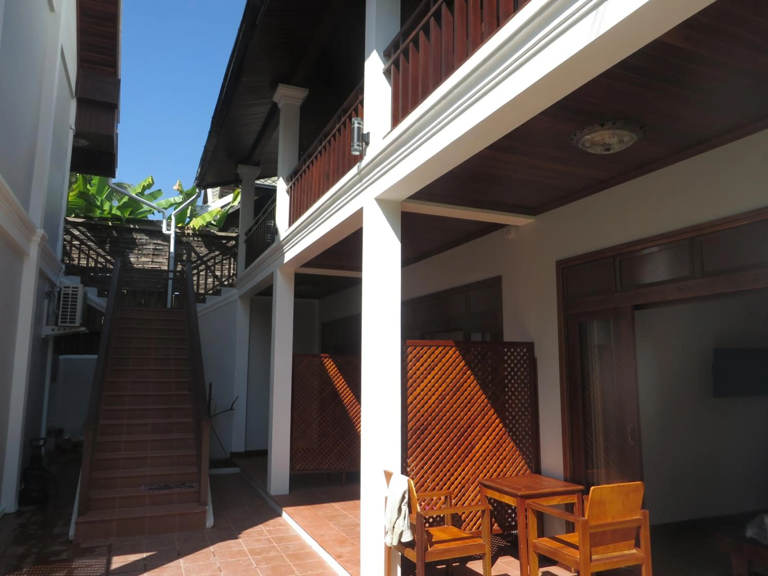 On site in Queens House