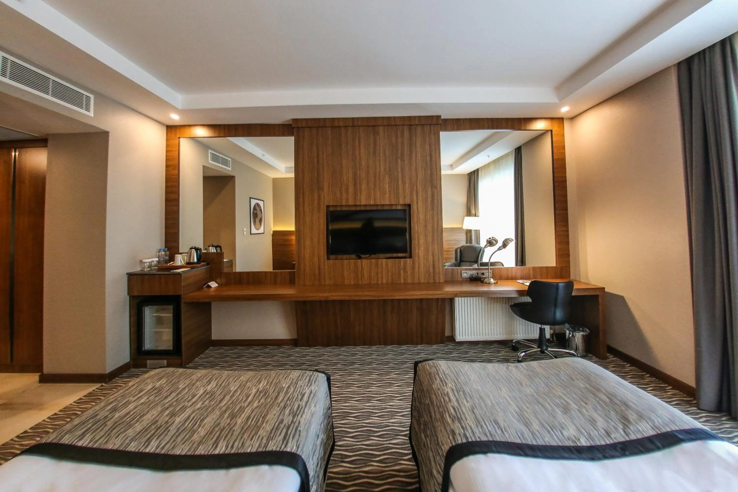 Photo of the whole room, Bed in Ramada by Wyndham Nigde