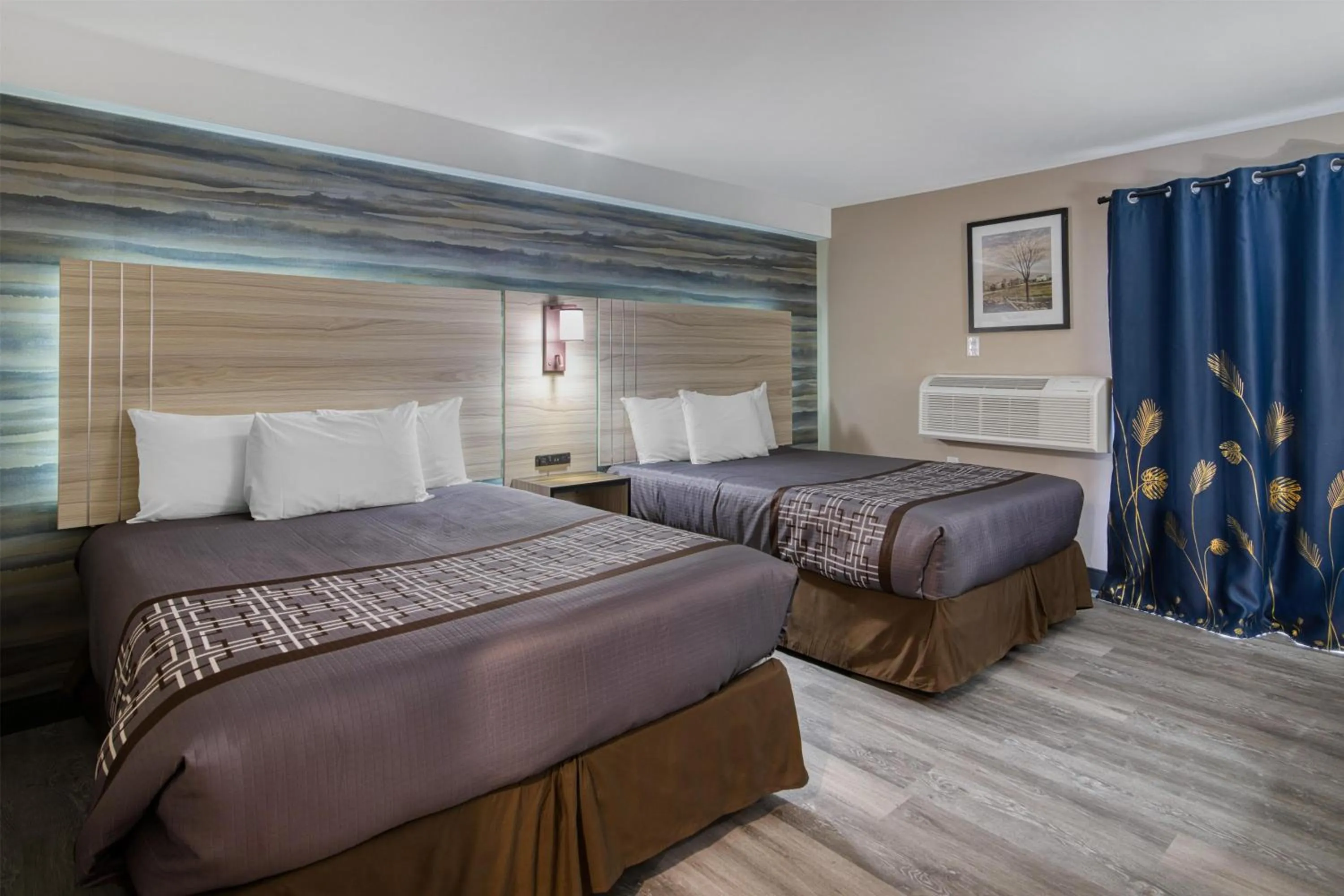 Bedroom, Bed in Yankee Clipper Inn, SureStay Collection by Best Western