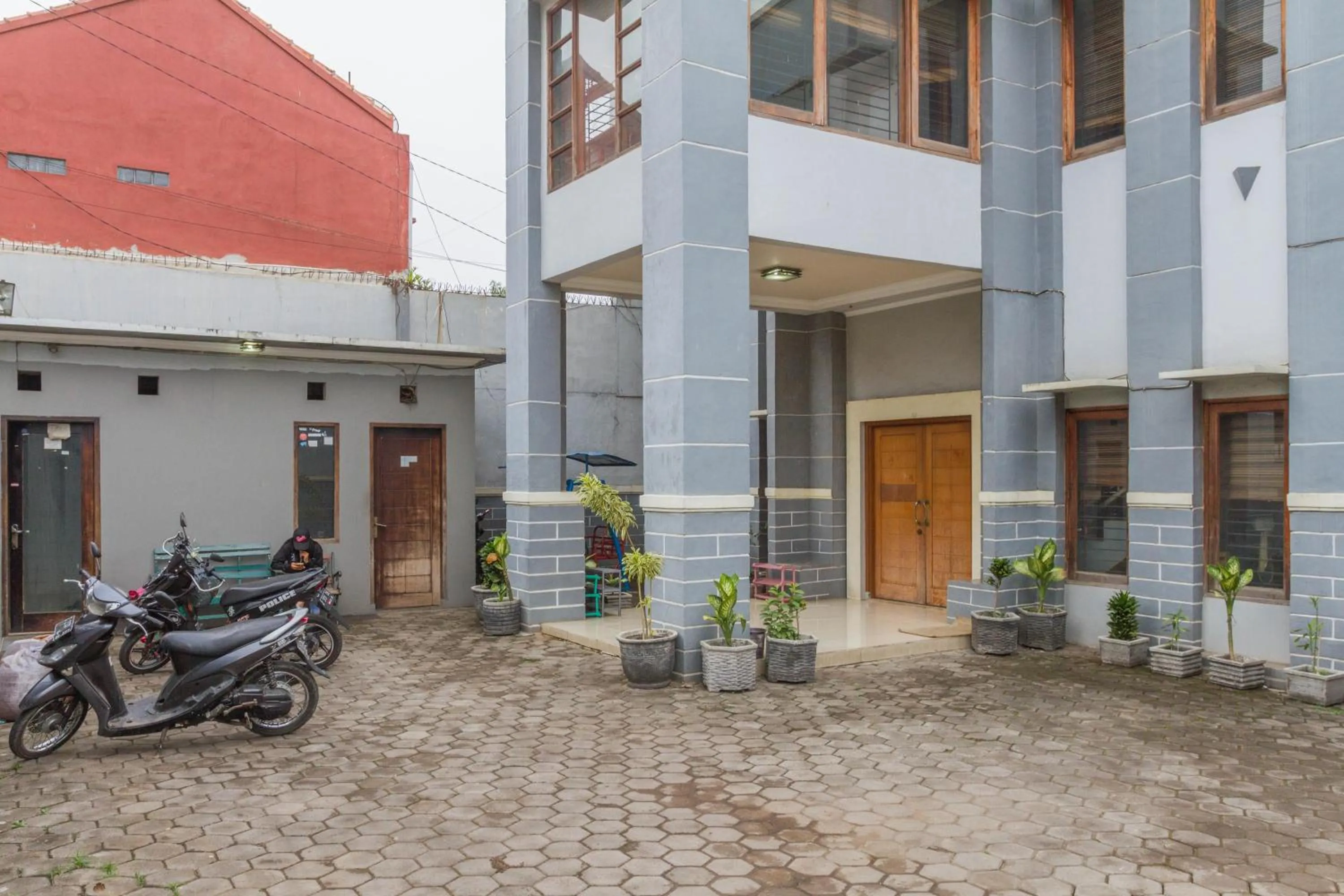 Property building in RedDoorz near Jatinangor Town Square