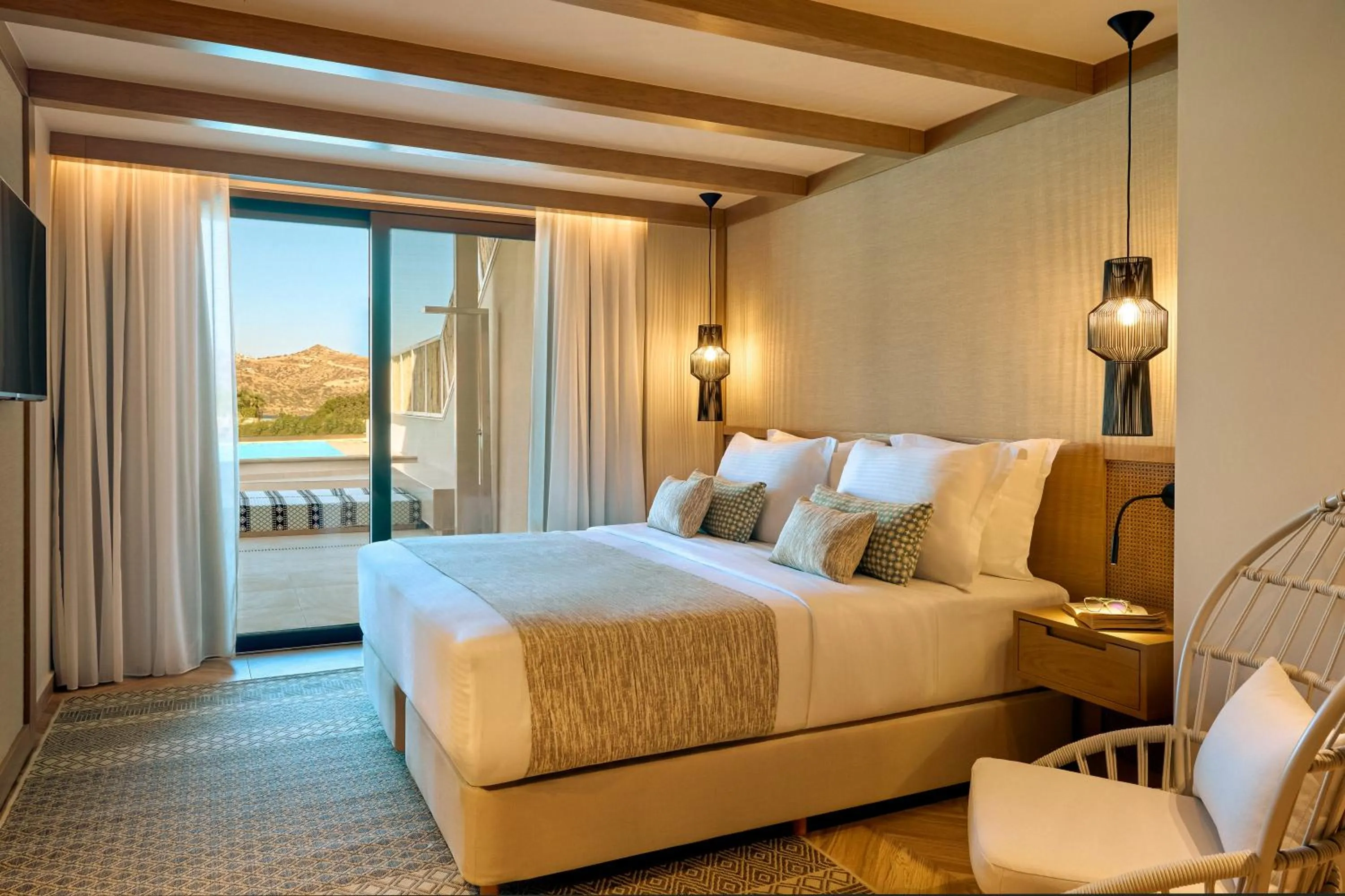 Bed in Zeus Eleva Mirabello Bay