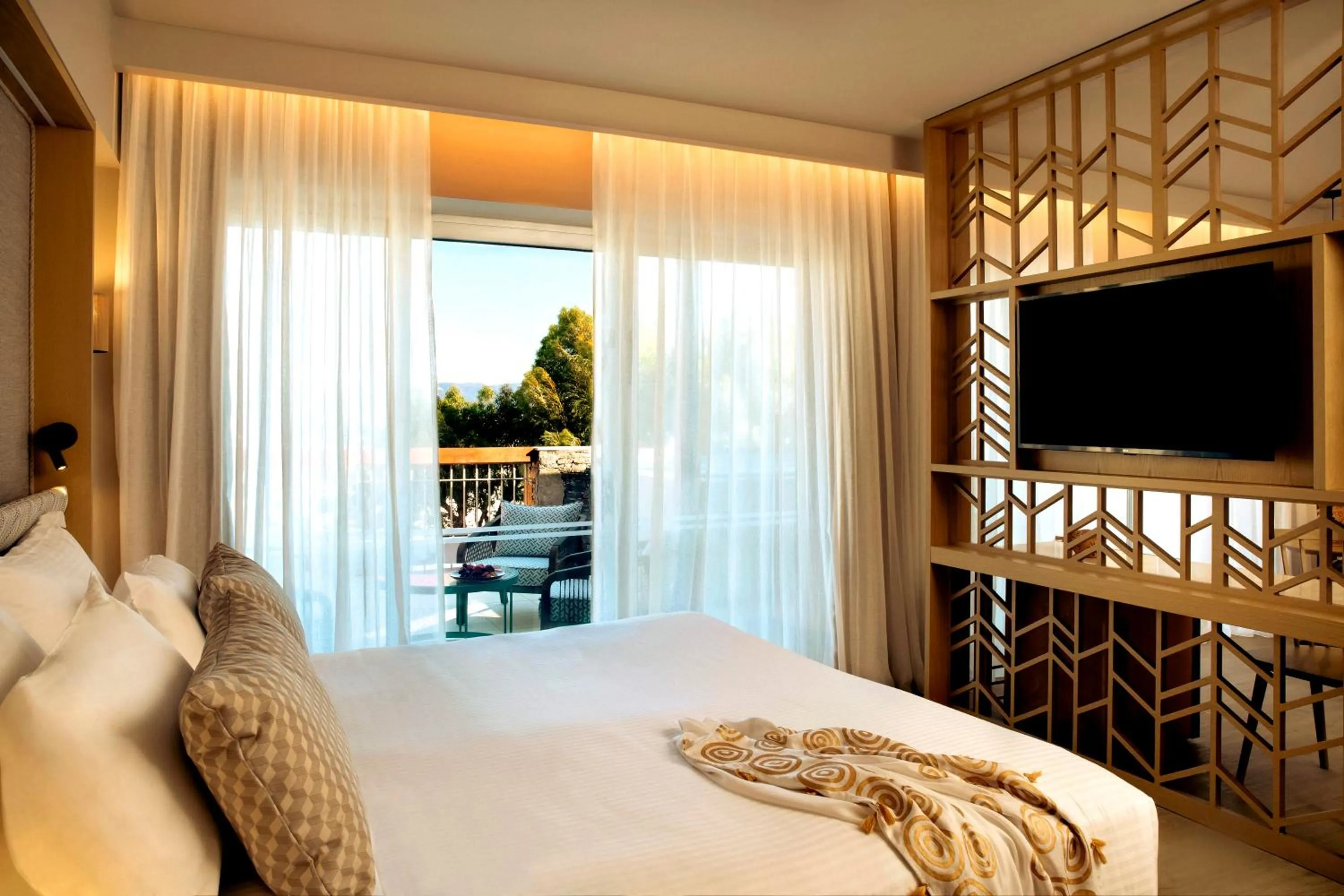 Bed in Zeus Eleva Mirabello Bay