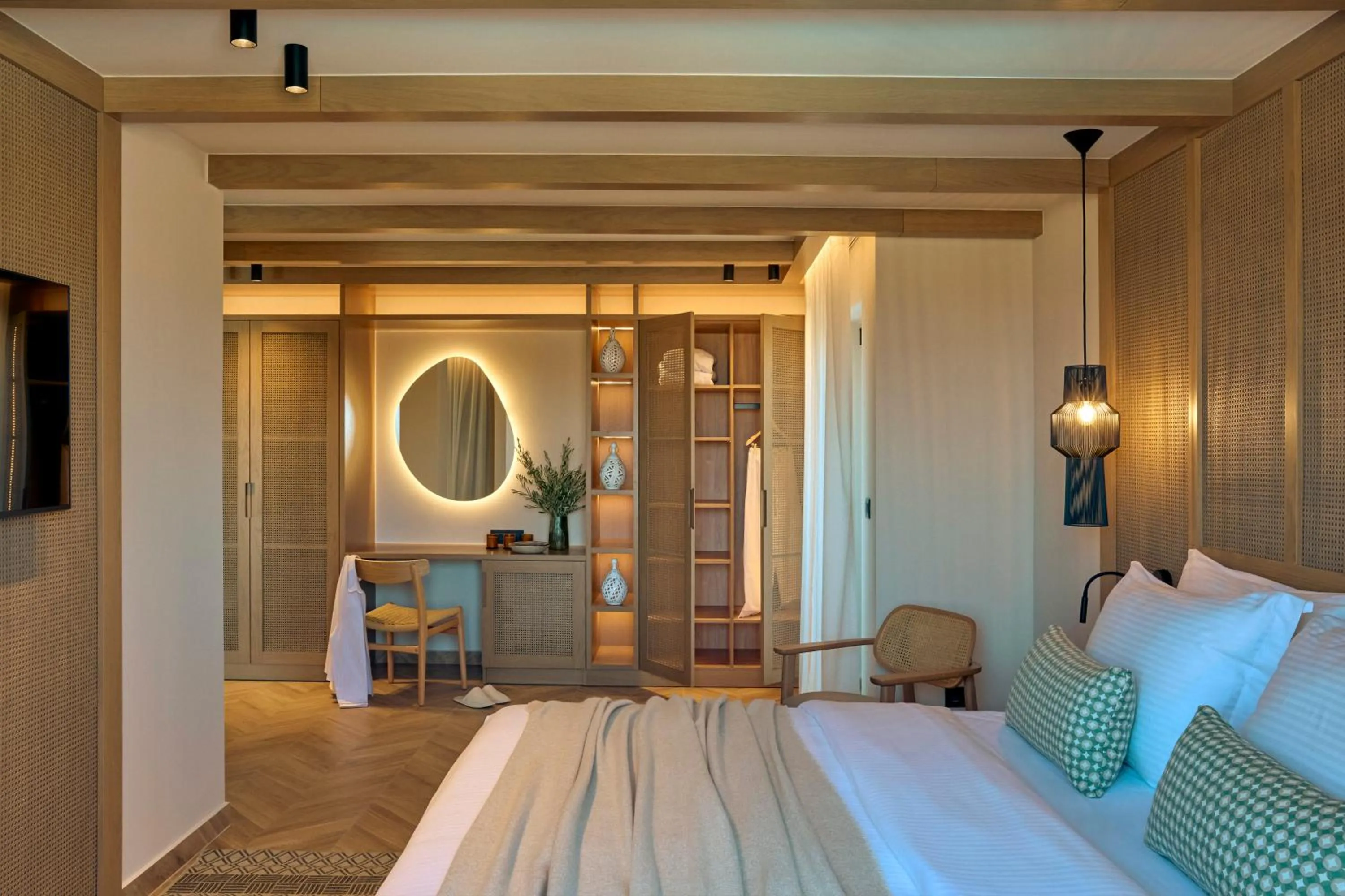 Bed in Zeus Eleva Mirabello Bay