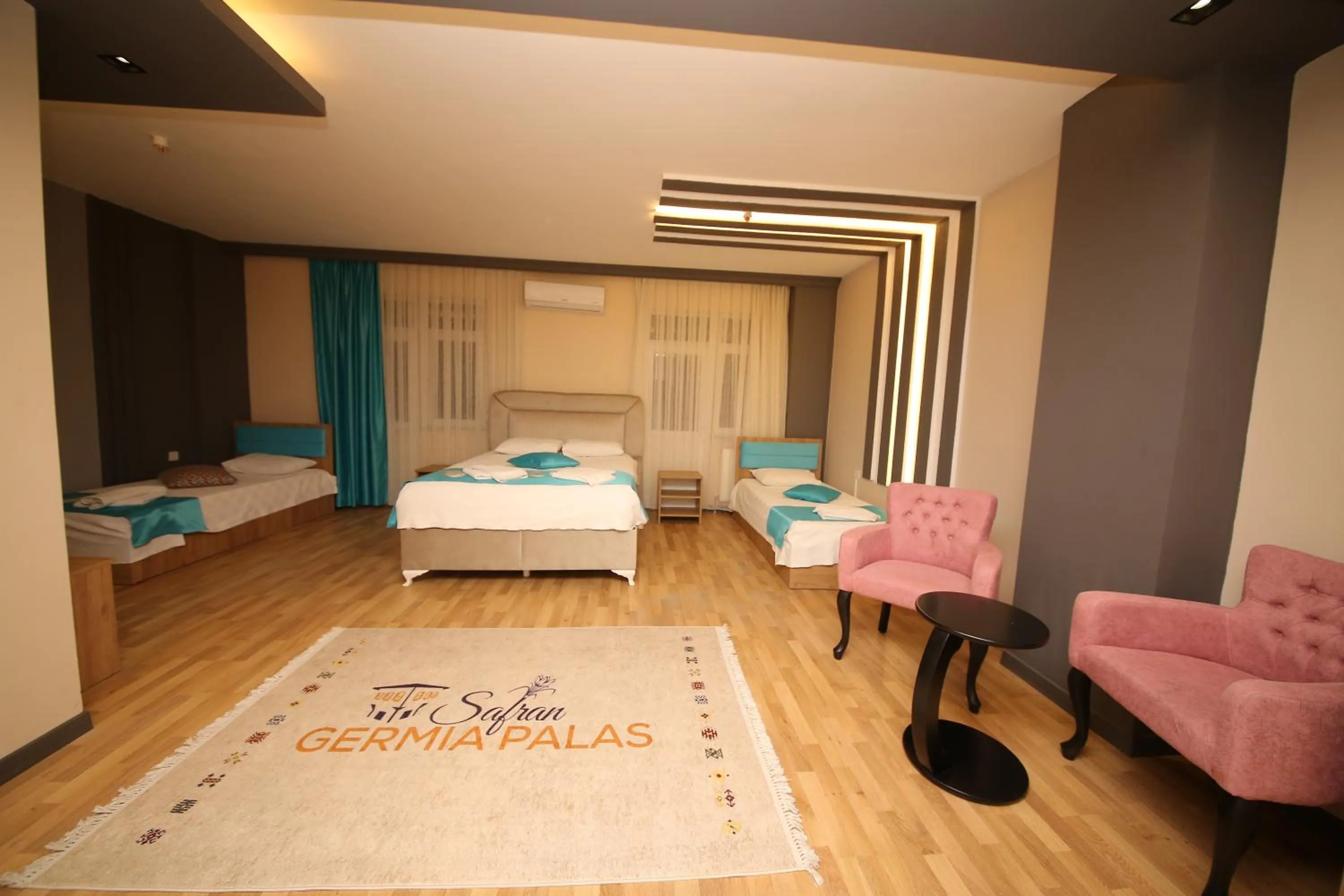 Bed in SAFRAN GERMİA PALaS