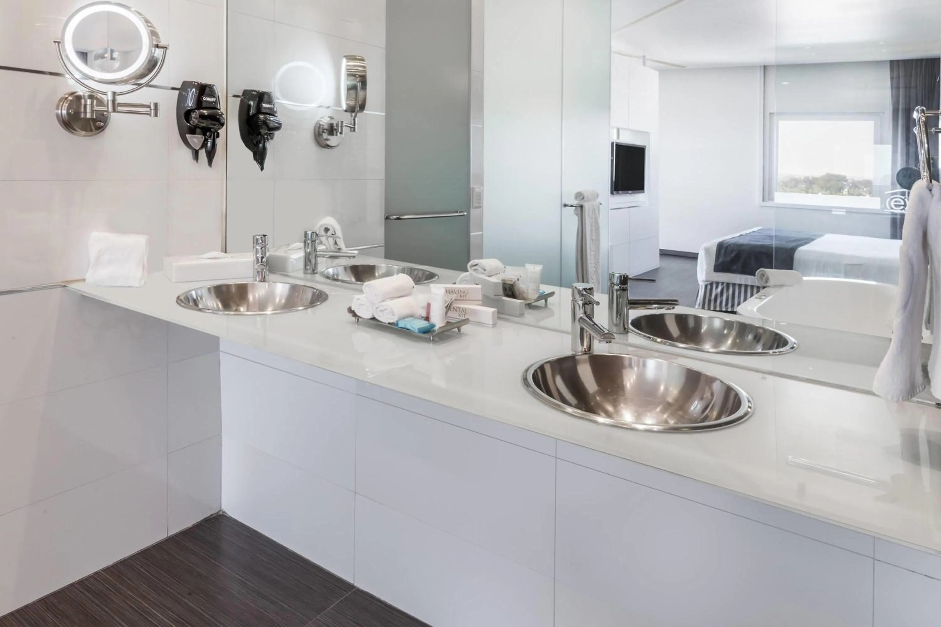 Bathroom in Ramada Encore by Wyndham Guadalajara Sur