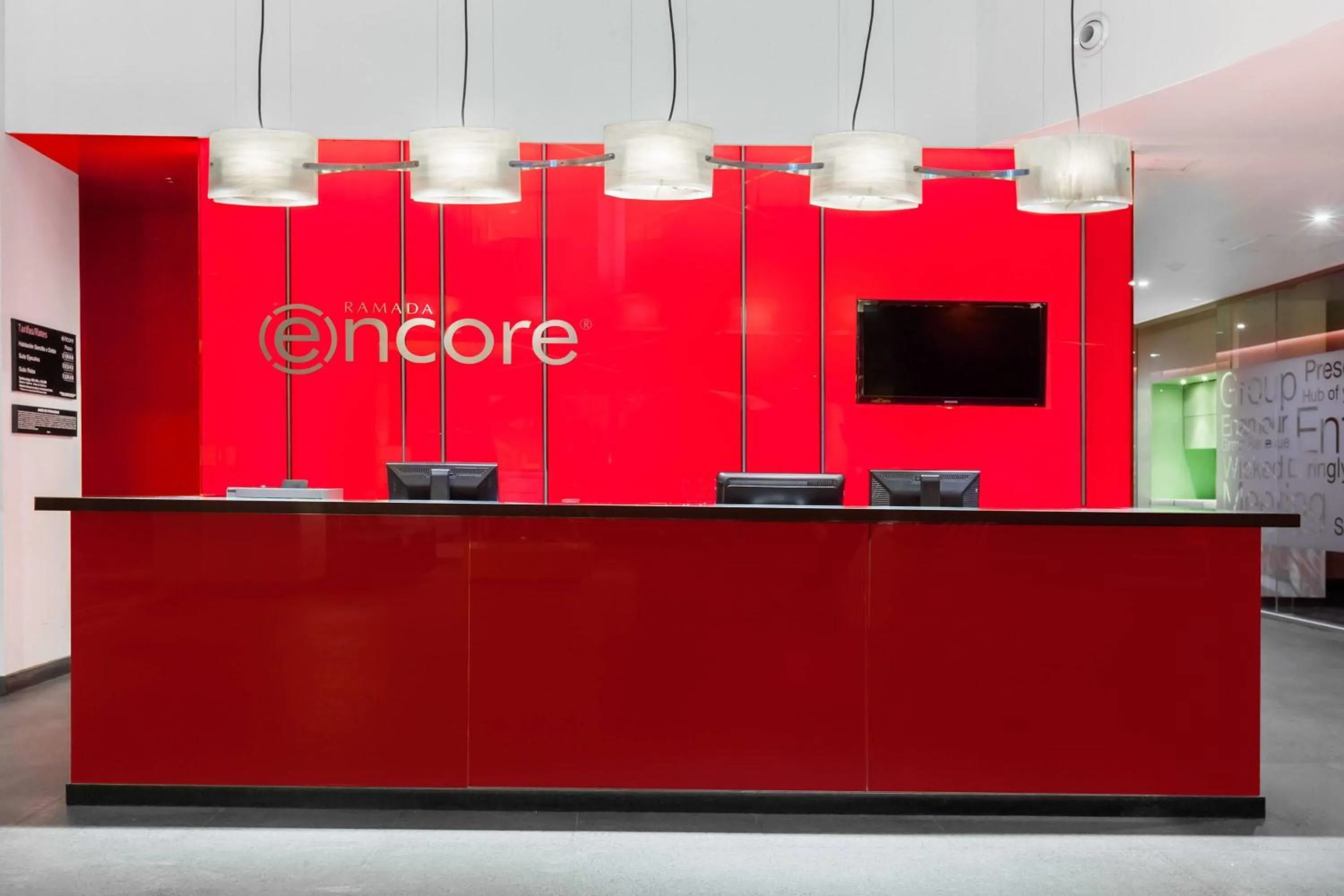 Lobby or reception in Ramada Encore by Wyndham Guadalajara Sur