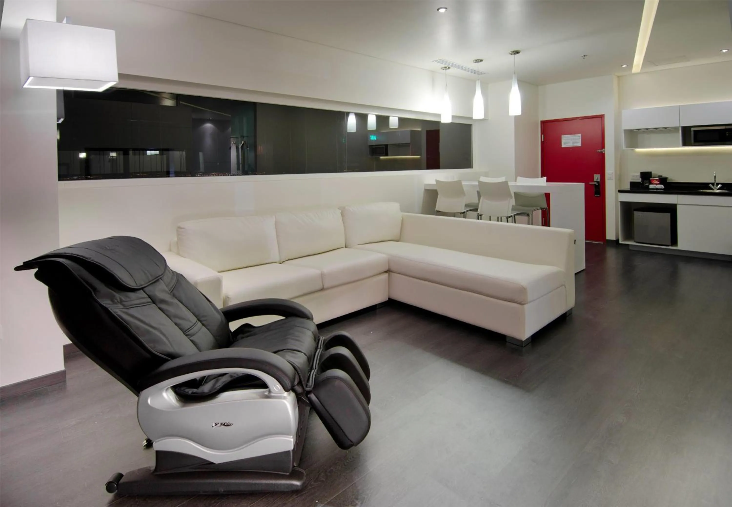 Photo of the whole room in Ramada Encore by Wyndham Guadalajara Sur