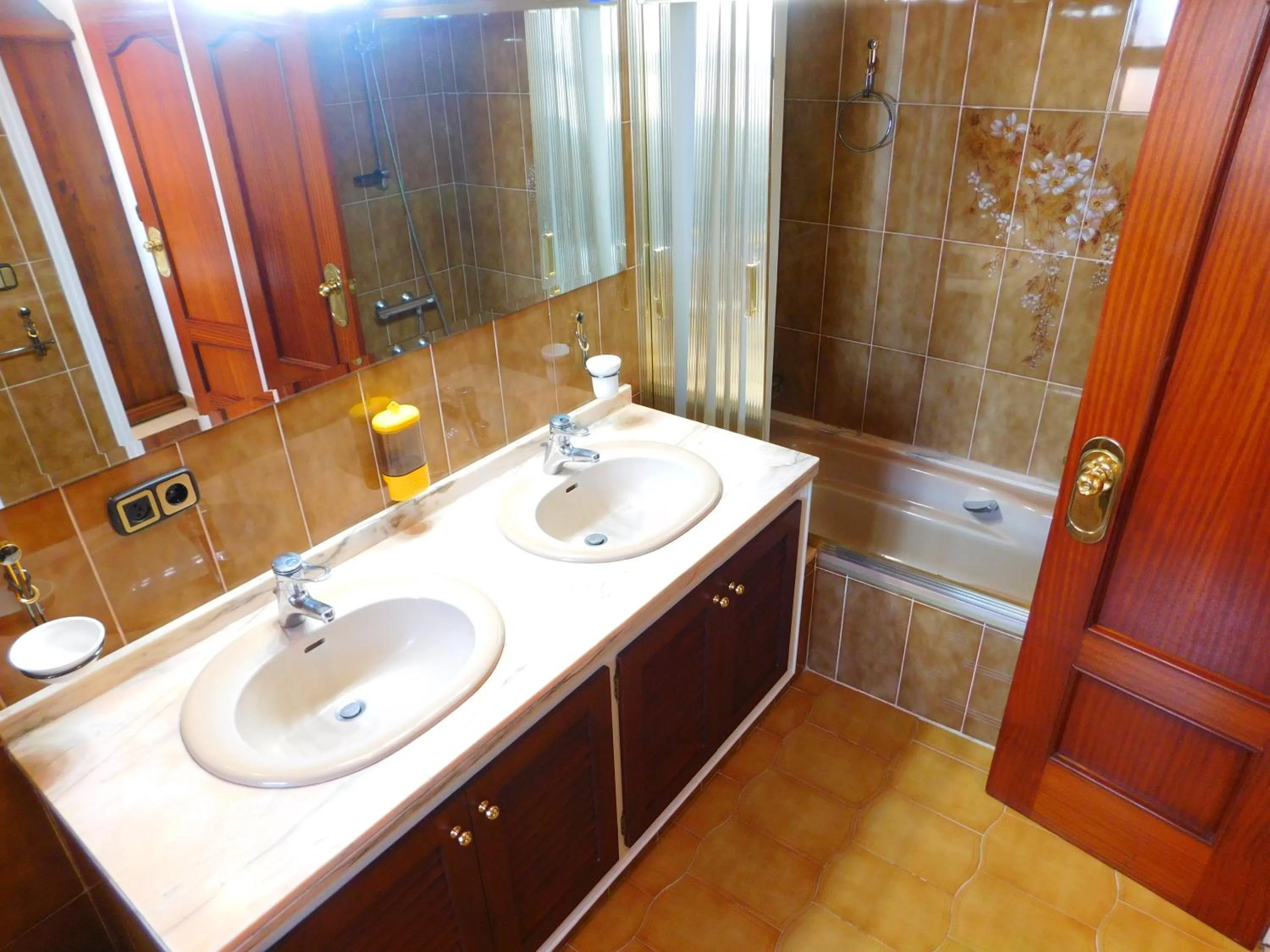 GMID IMMO Casa Canyelles