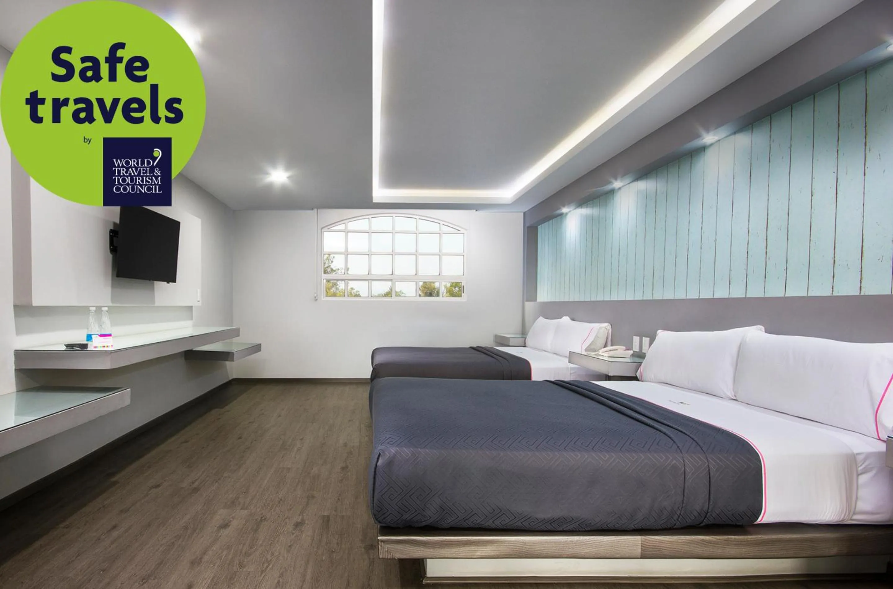 Toilet, Bed in Hotel MX congreso CDMX, Trademark Collection by Wyndham