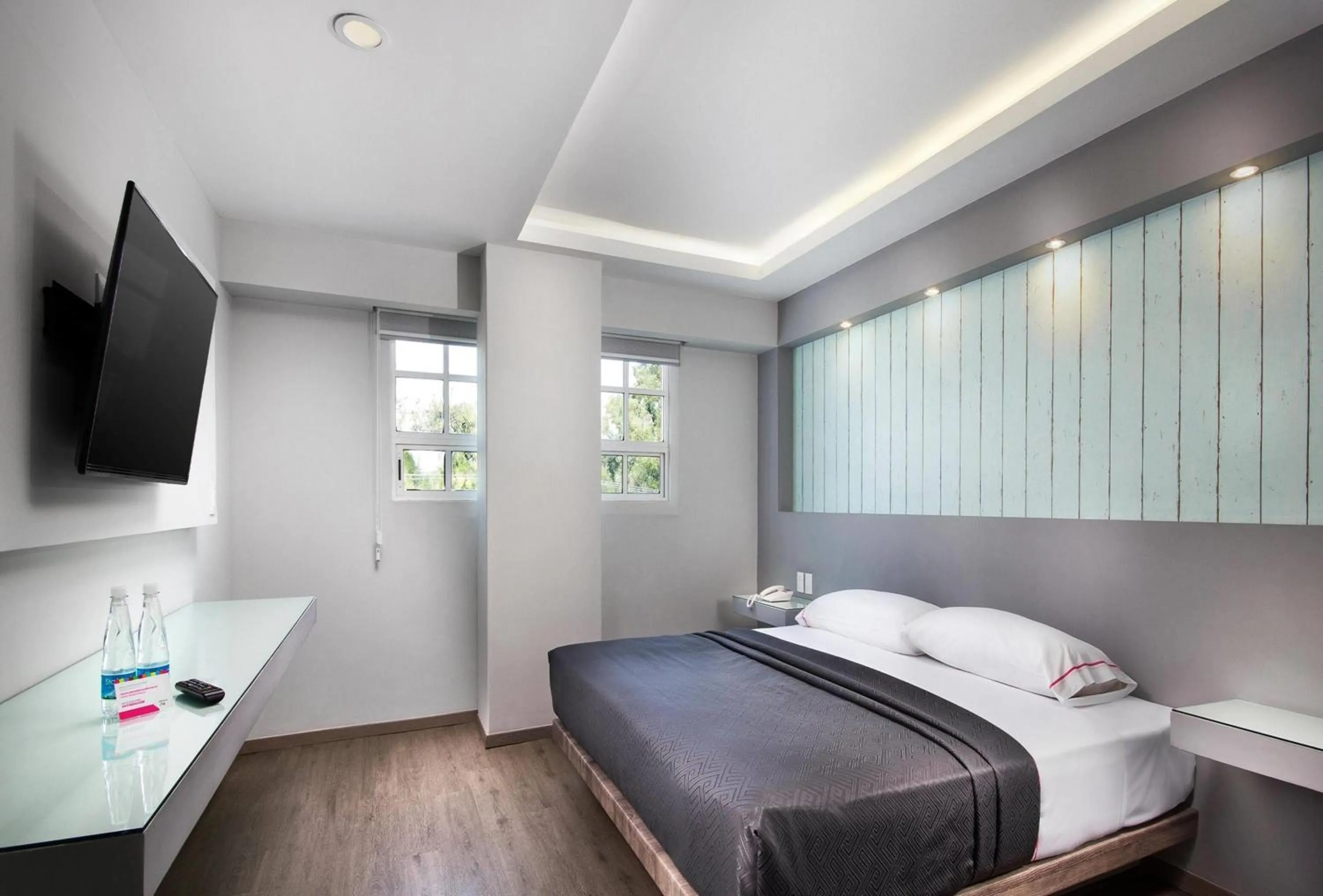 Photo of the whole room, Bed in Hotel MX congreso CDMX, Trademark Collection by Wyndham