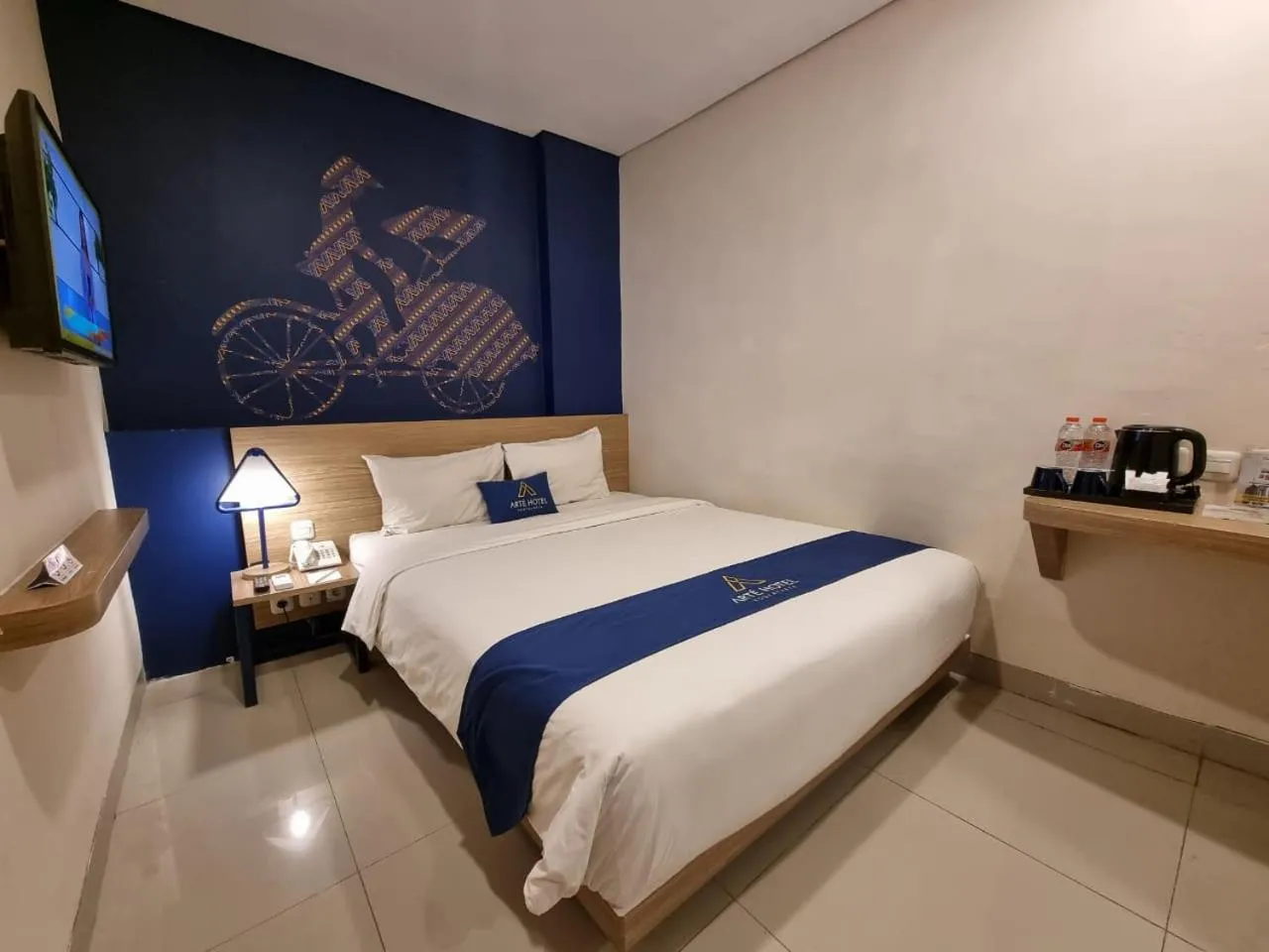 Bed in Arte Hotel Yogyakarta