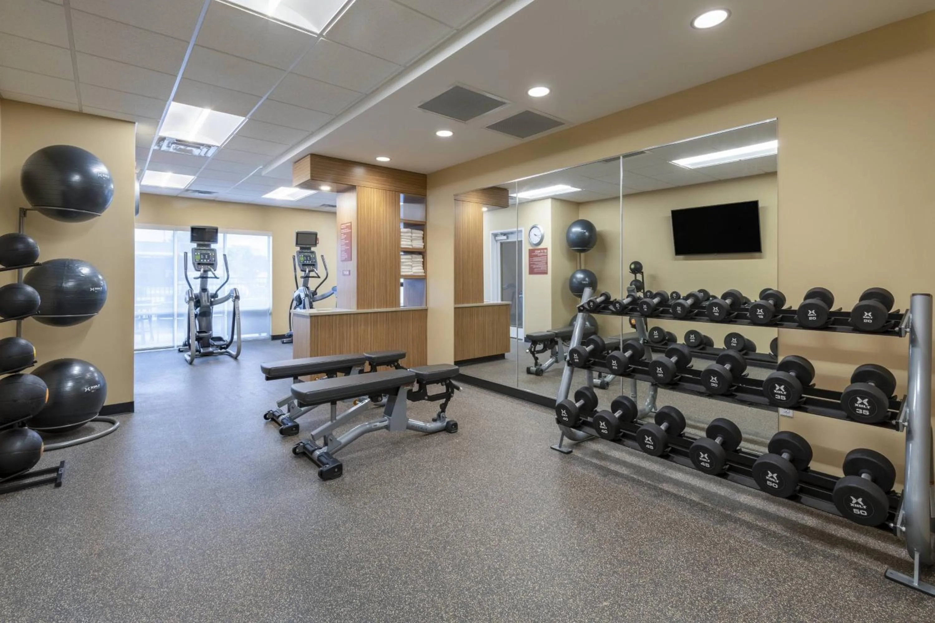 Fitness centre/facilities in TownePlace Suites by Marriott St. Louis Edwardsville, IL