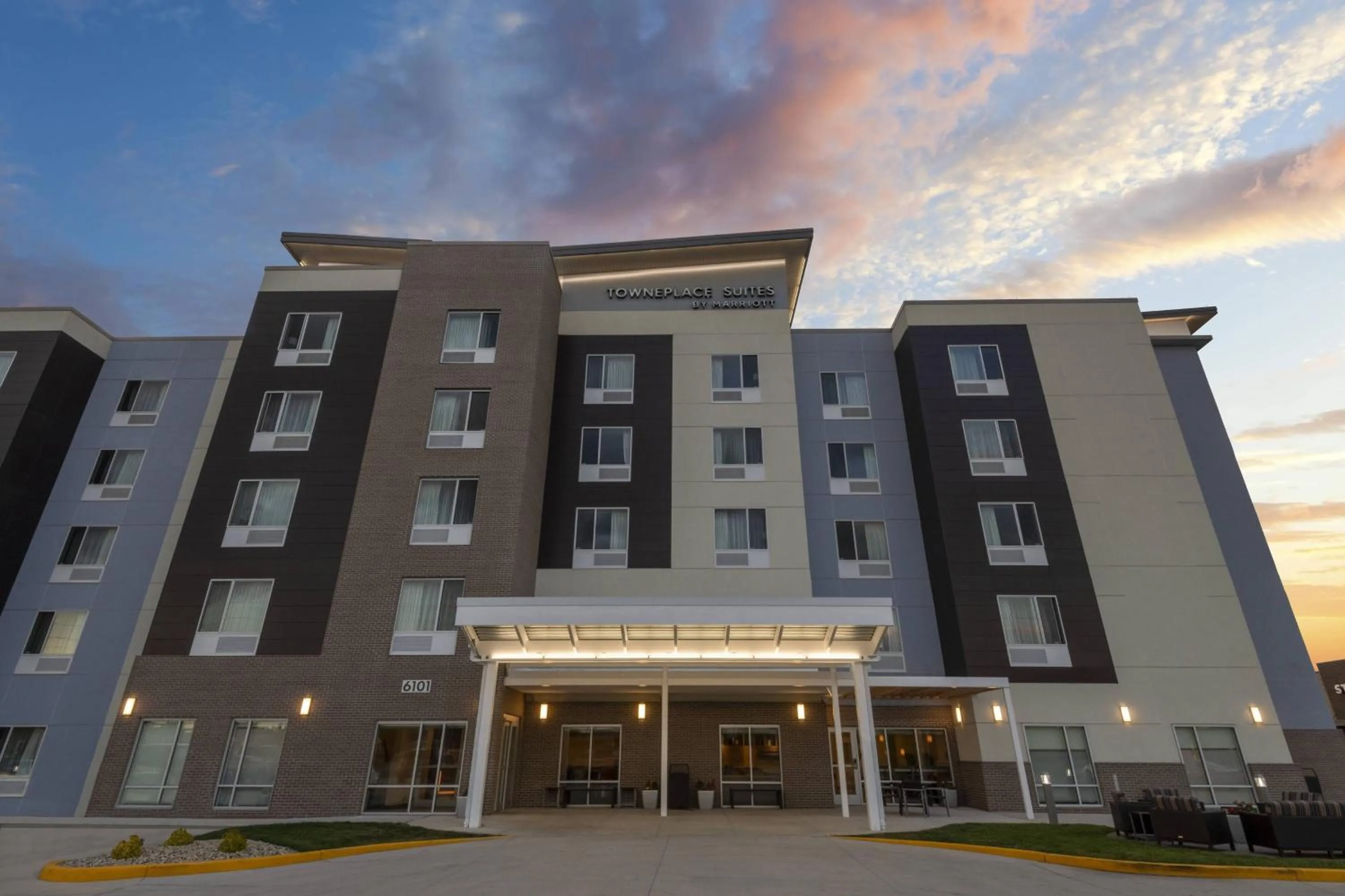 Property building in TownePlace Suites by Marriott St. Louis Edwardsville, IL