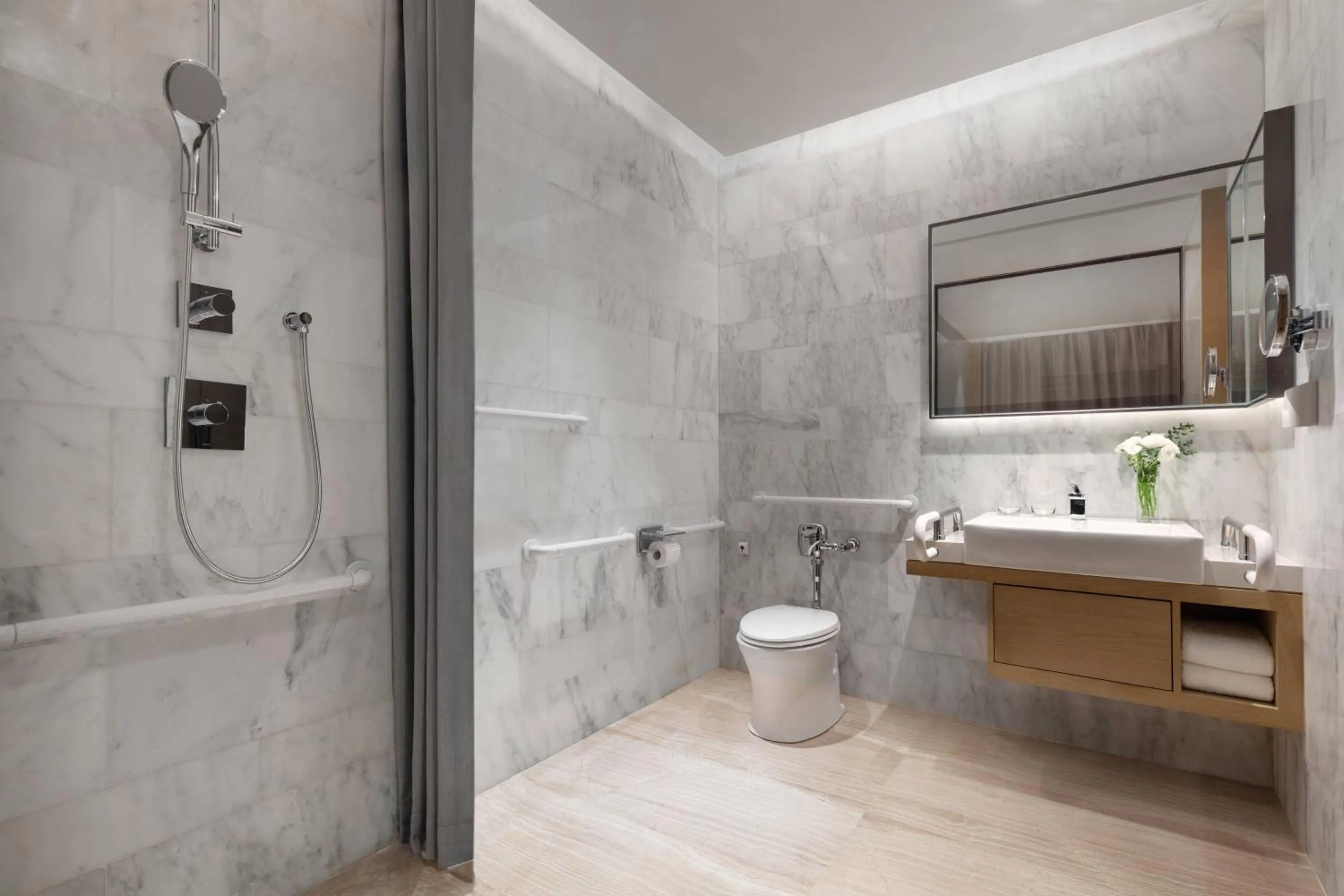 Bathroom in Courtyard by Marriott Shenzhen Bay