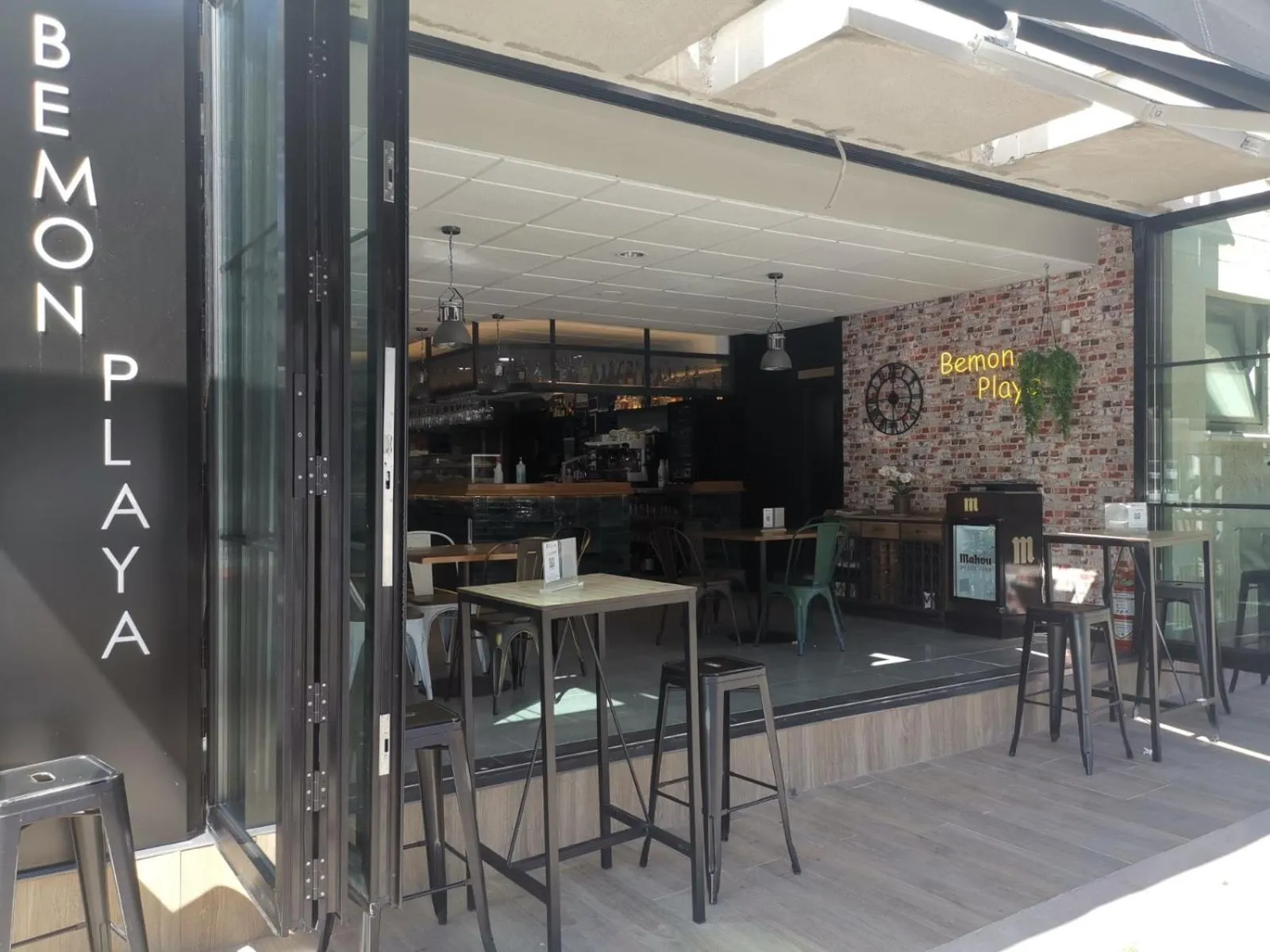 Restaurant/places to eat in Hotel Bemon Playa