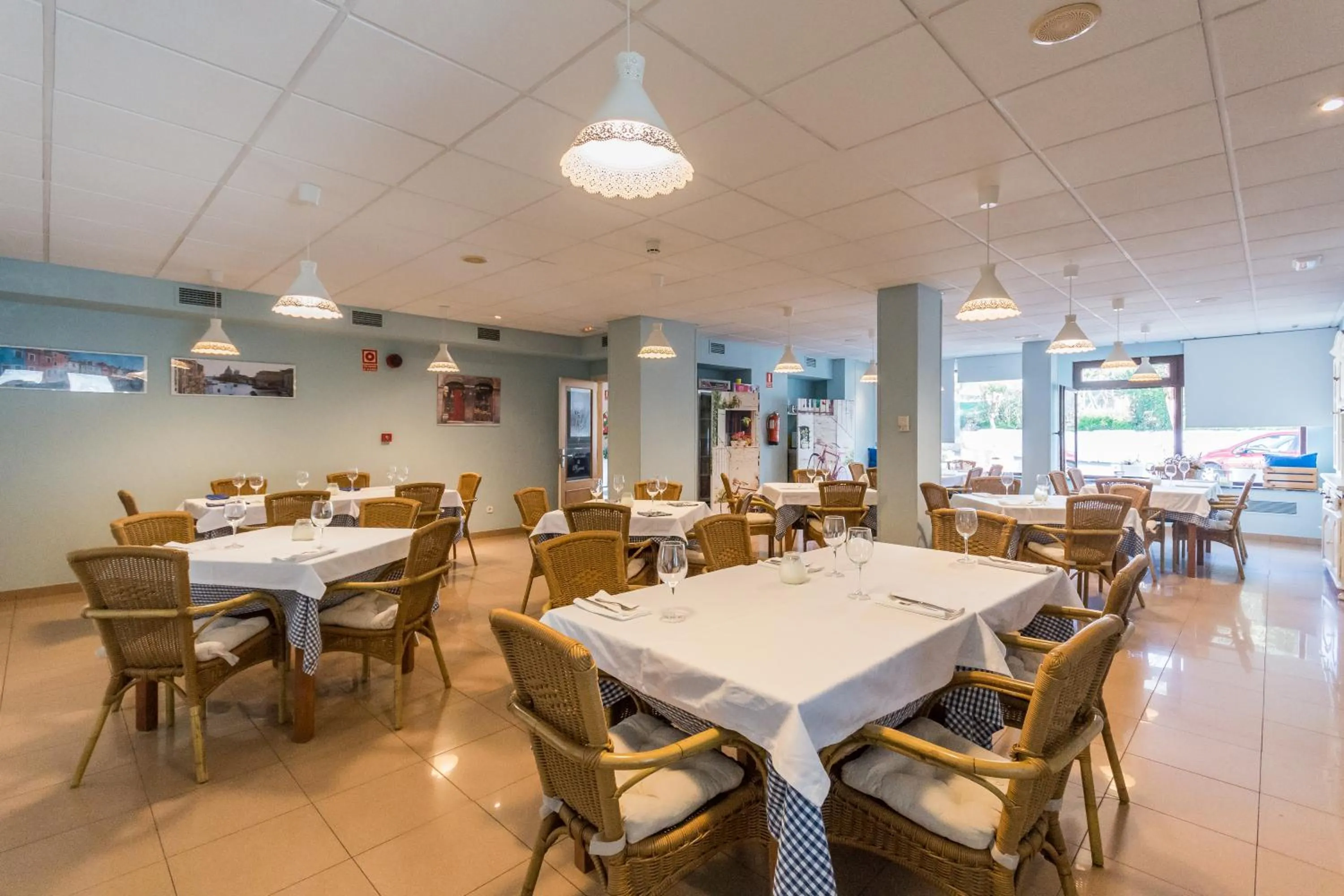 Restaurant/places to eat in Hotel Bemon Playa