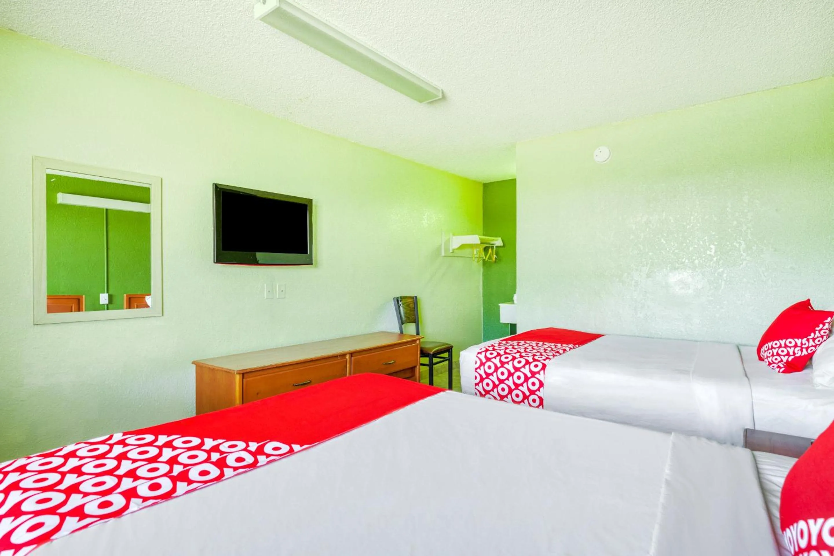 Bedroom in OYO Hotel Tucson Downtown