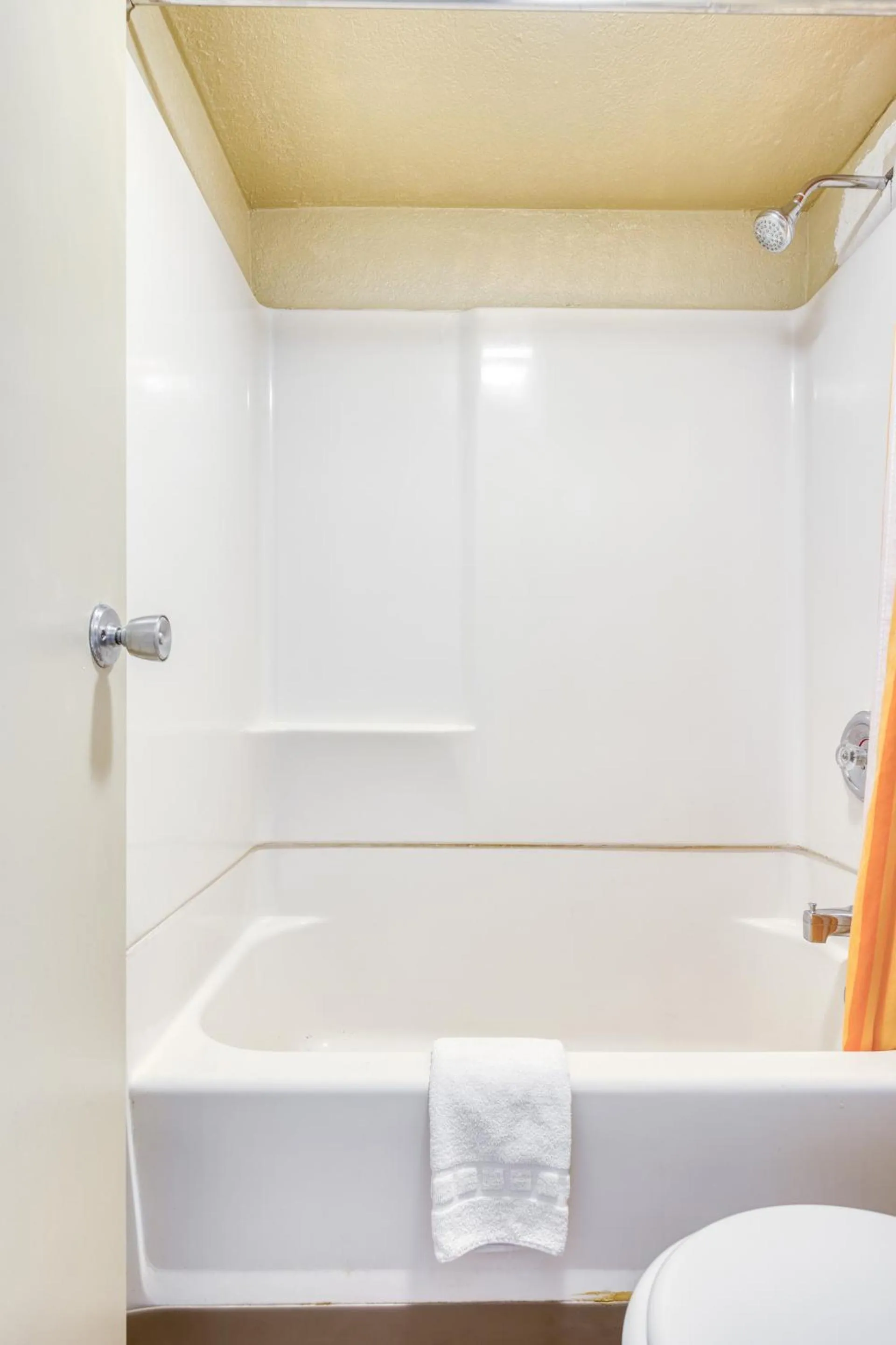 Bathroom in OYO Hotel Tucson Downtown