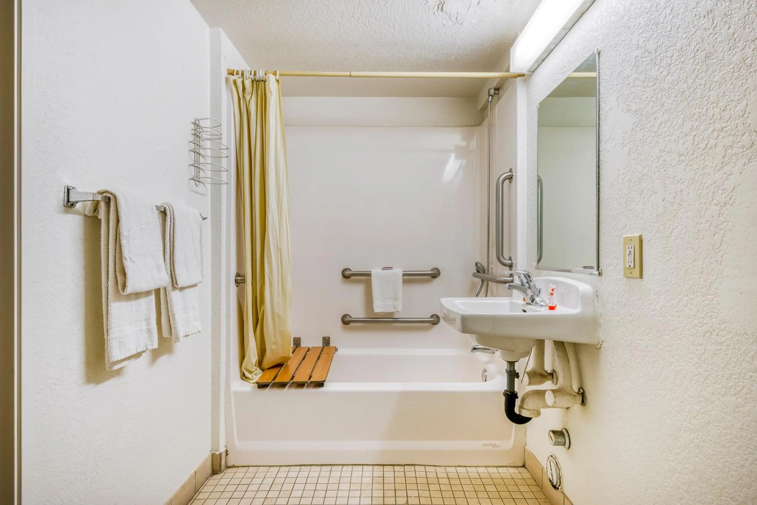 Bathroom in OYO Hotel Tucson Downtown