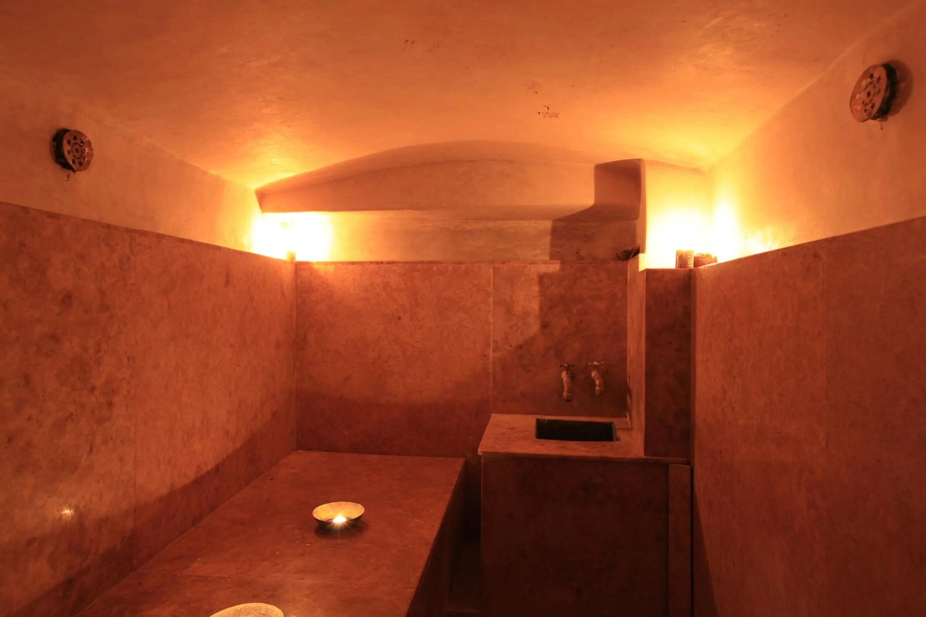 Steam room in Riad Al Ksar & Spa