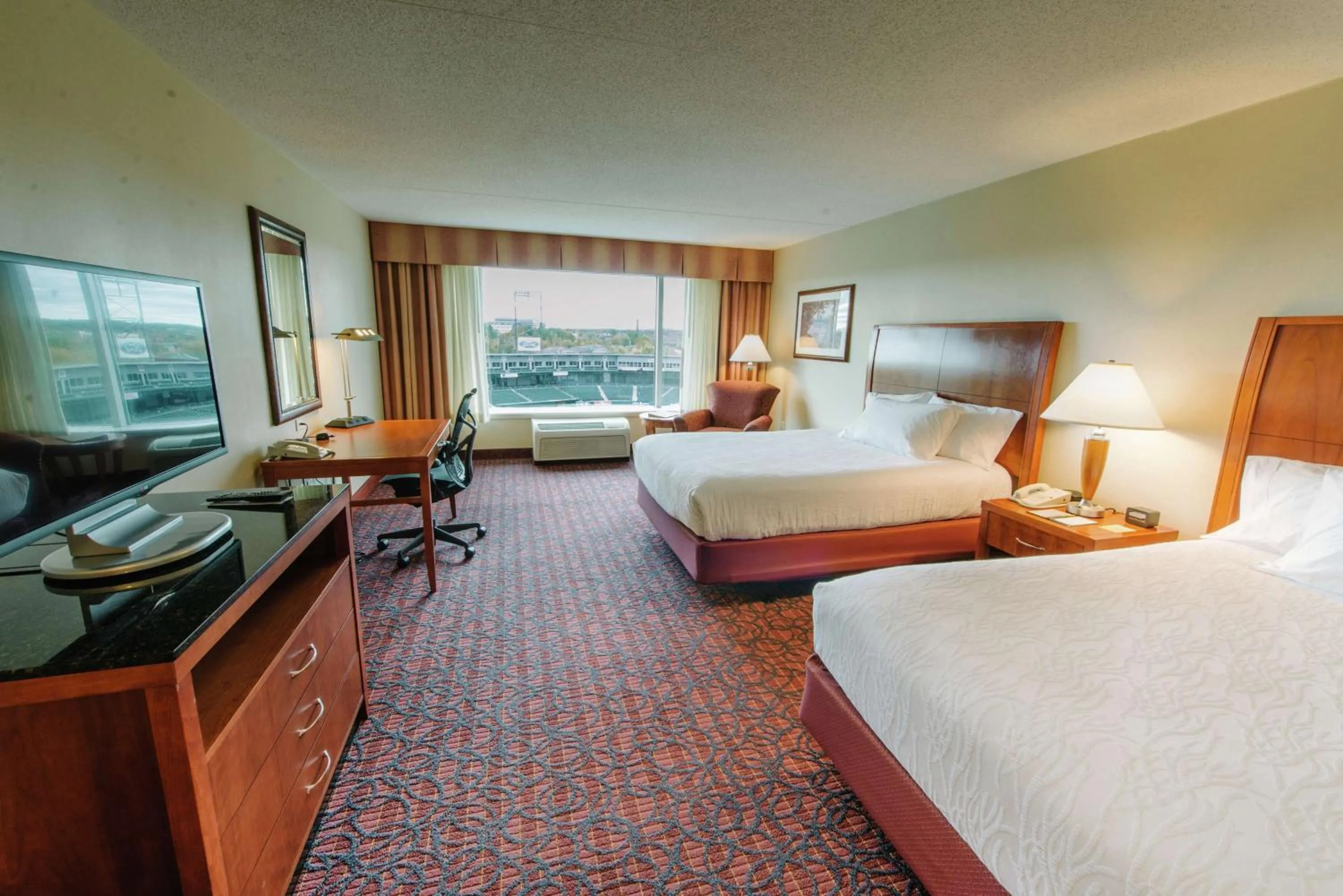 Bedroom, Bed in Hilton Garden Inn Manchester Downtown