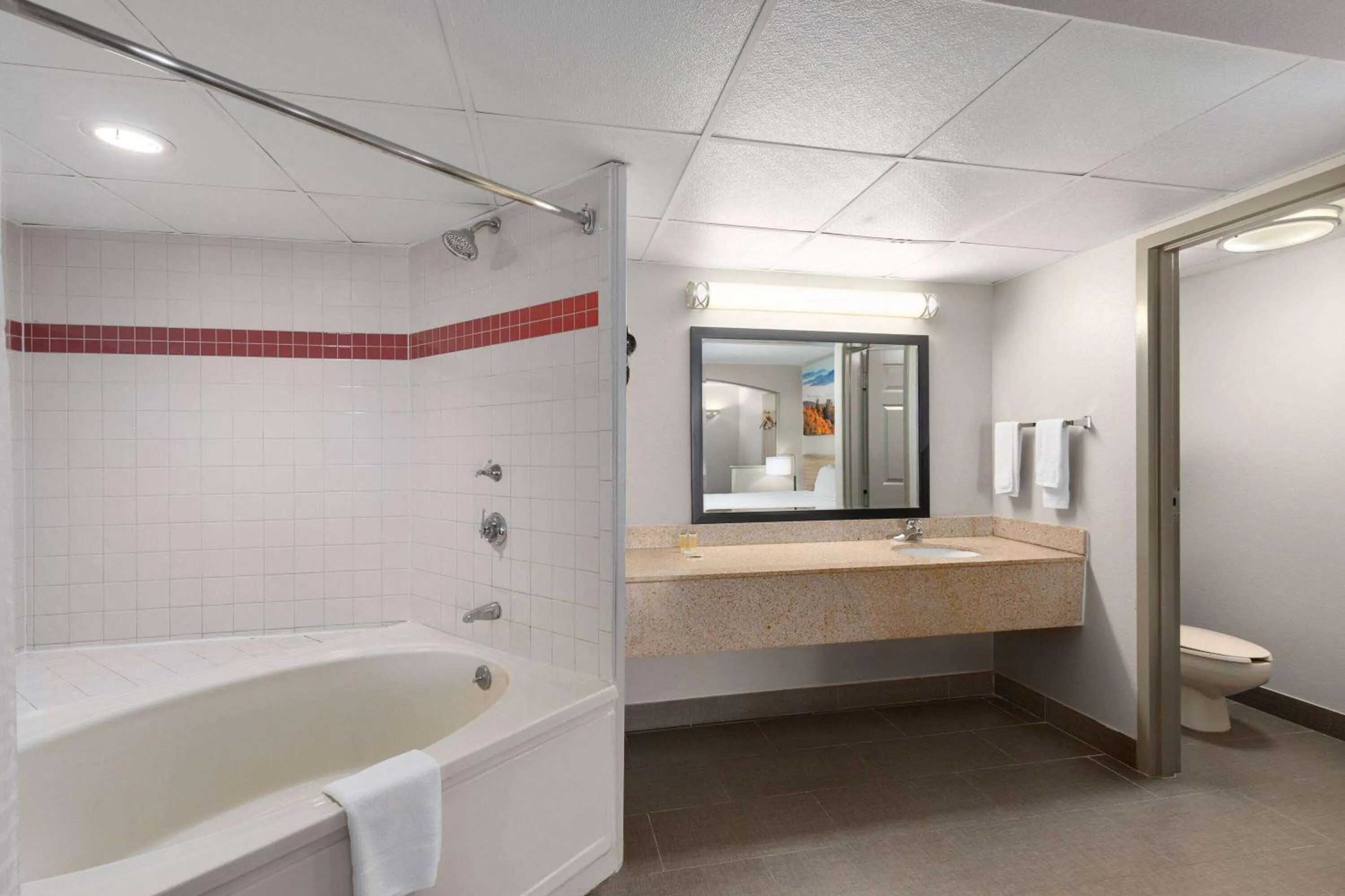 Bathroom in Days Inn by Wyndham Clarksville North EXIT 4