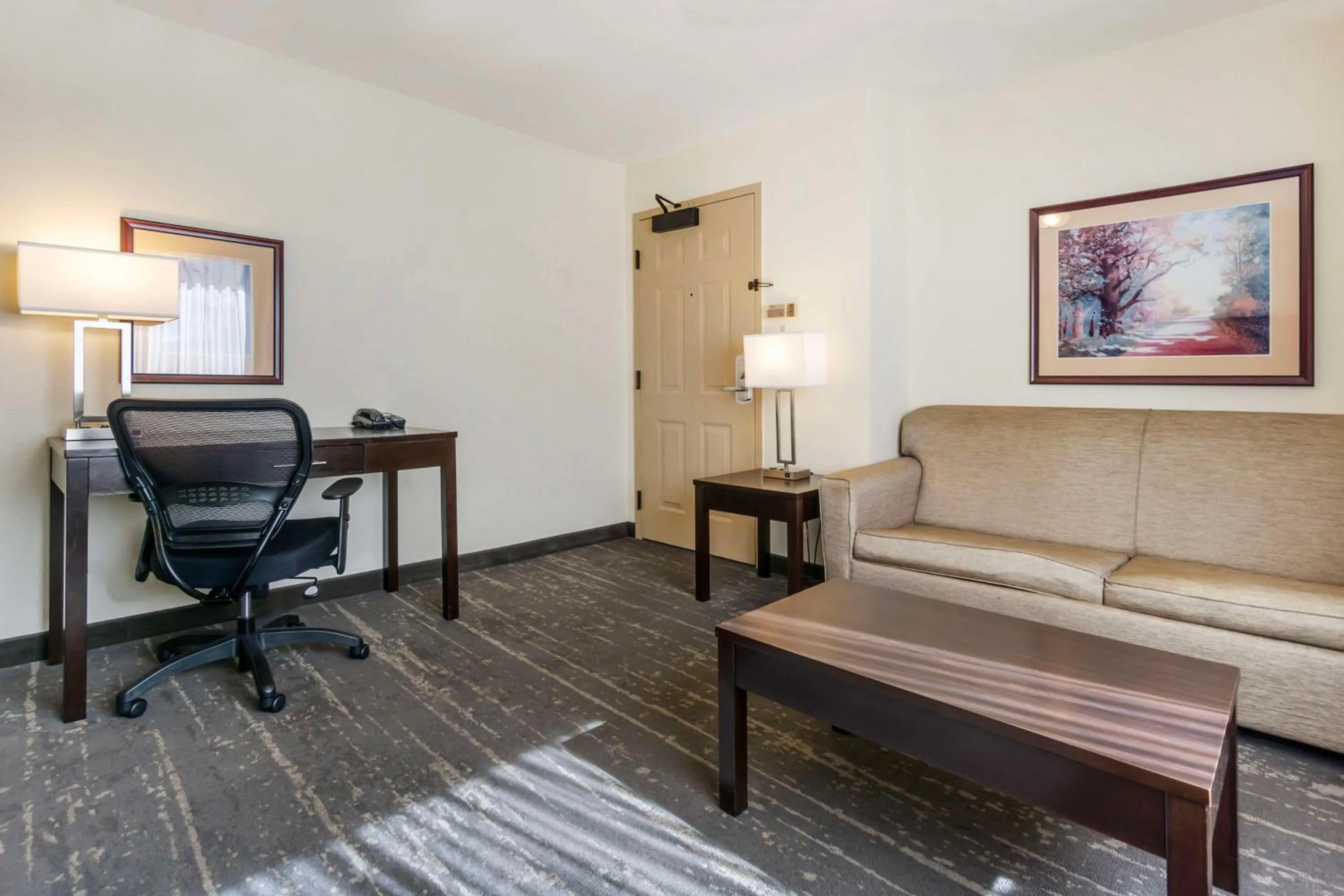 Photo of the whole room in Best Western Plus Edmonds Harbor Inn