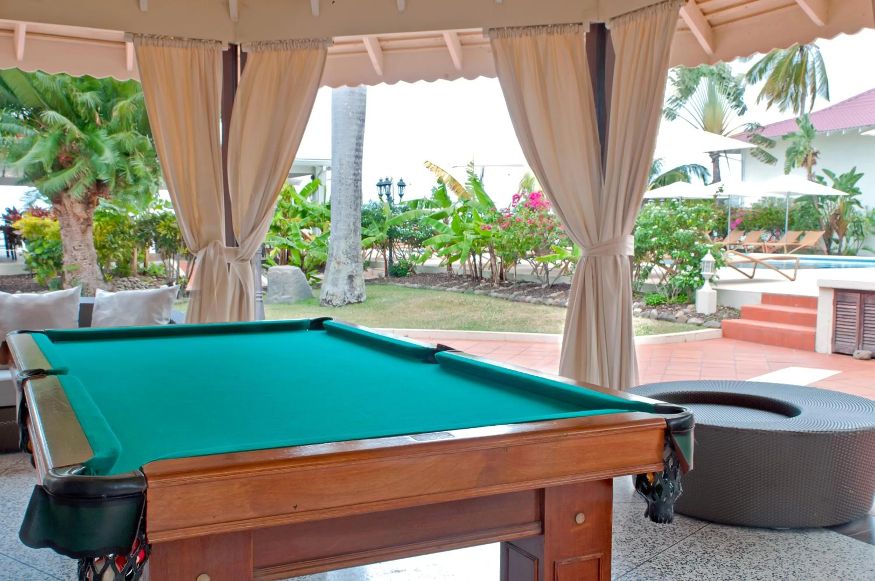 Billiard in Radisson Grenada Beach Resort
