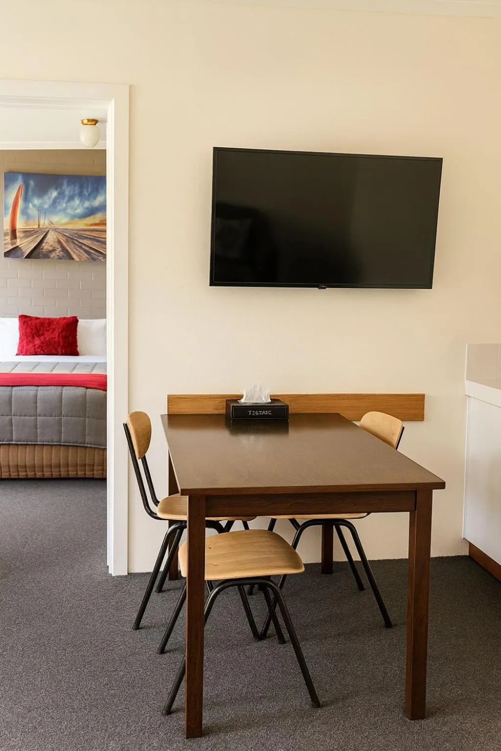 TV and multimedia in Motel Traralgon