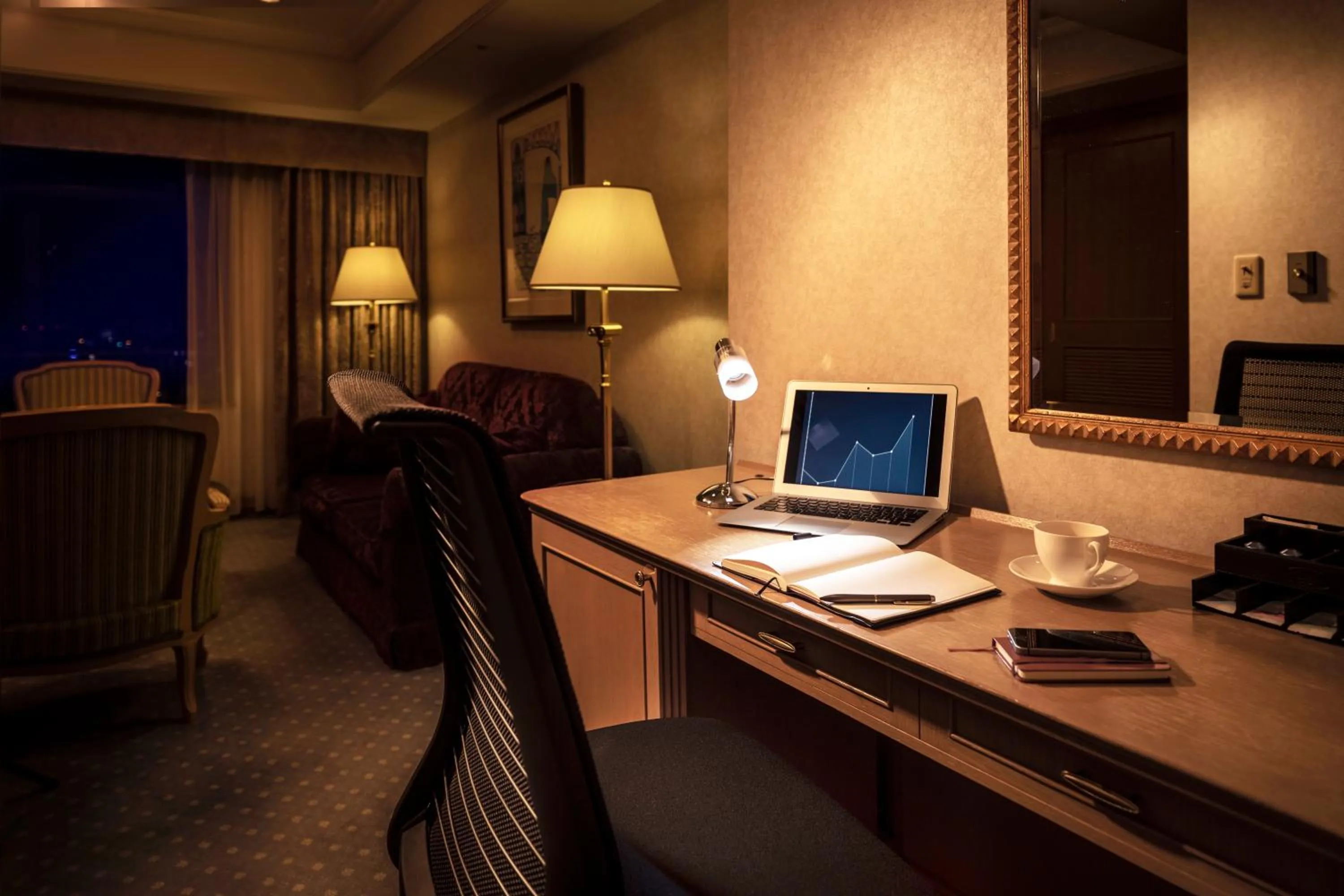 Seating area in Hotel Agora Regency Osaka Sakai