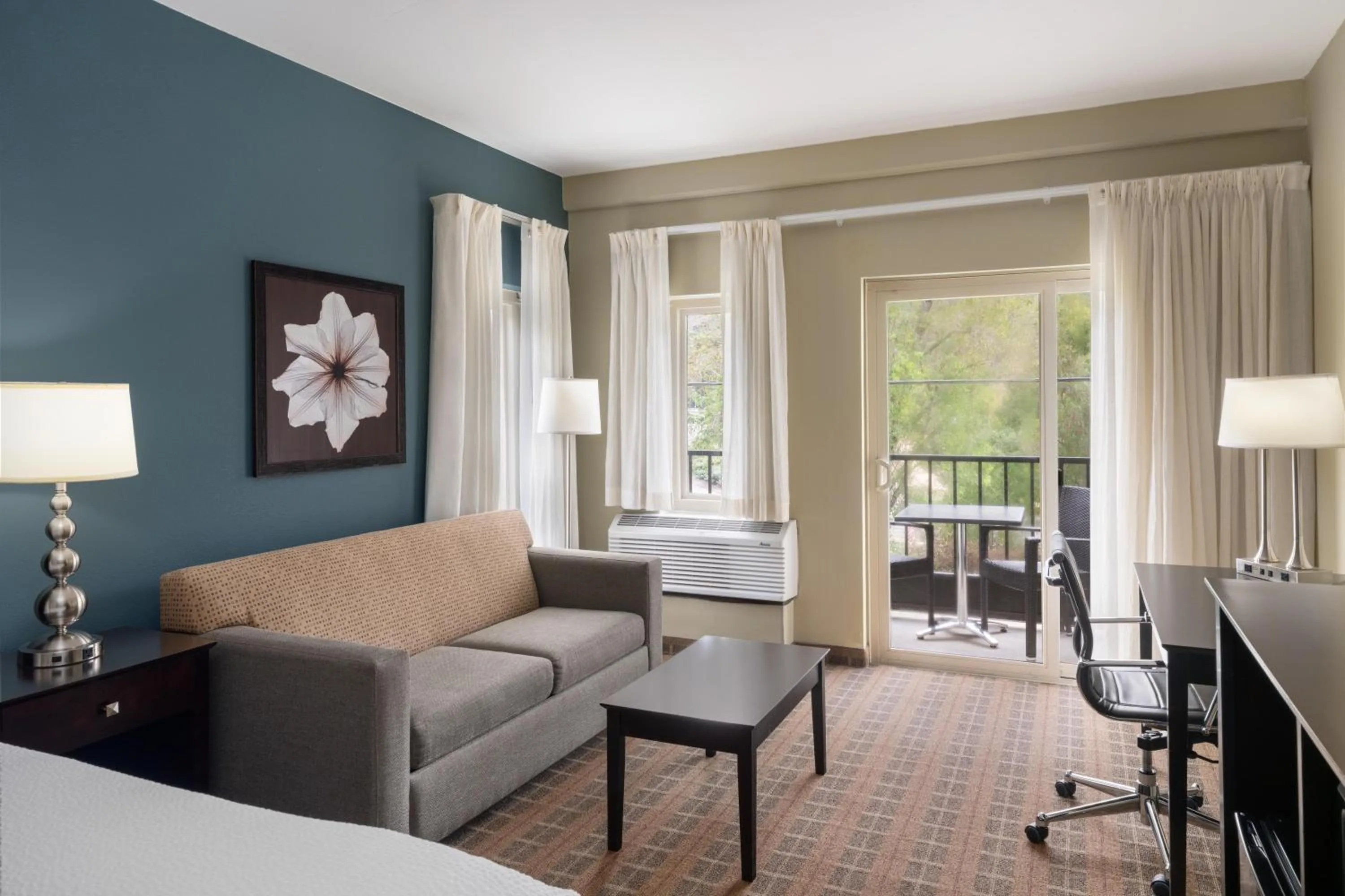 Bedroom, Bed in La Cuesta Inn, BW Signature Collection