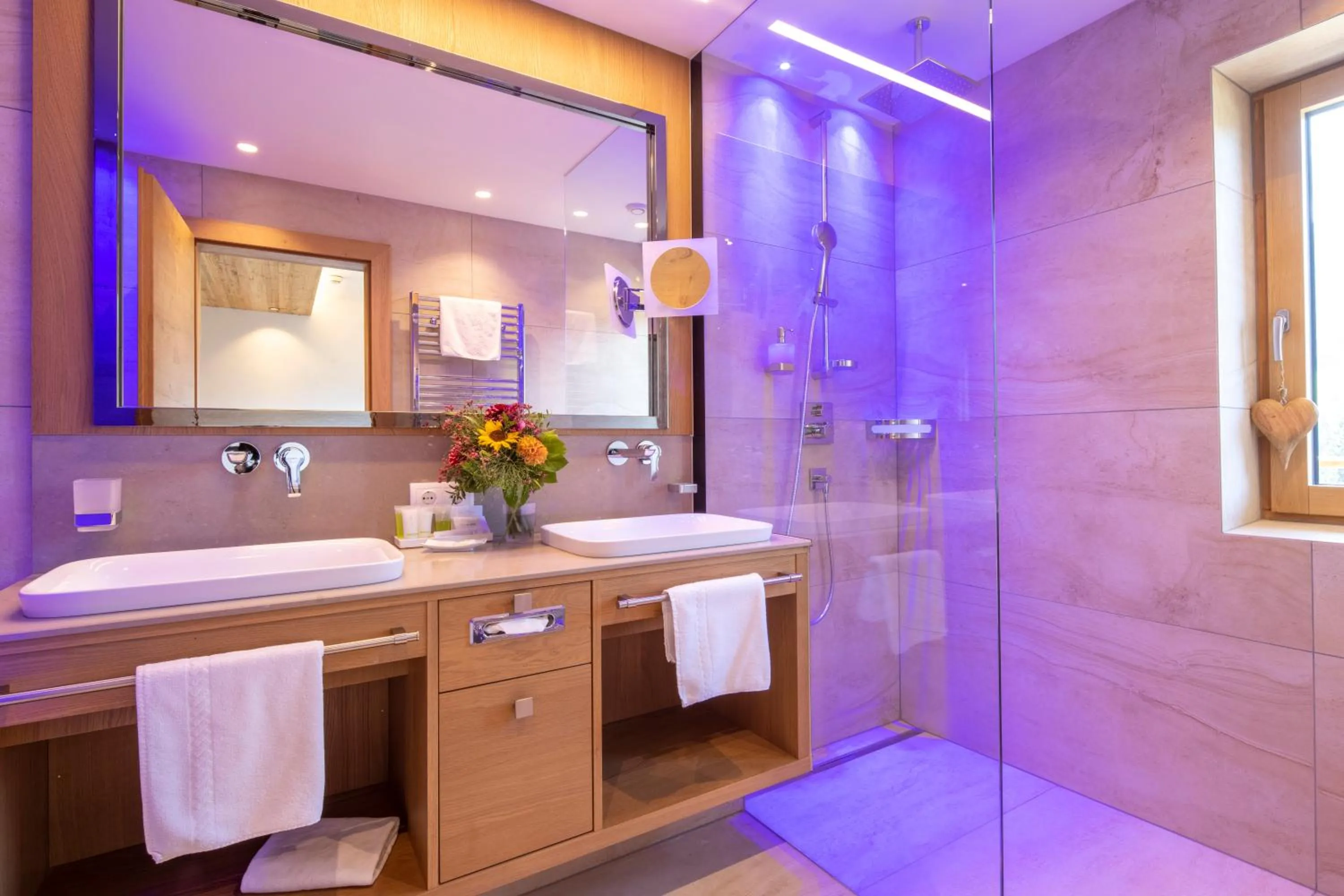 Shower in Alpbacherhof Mountain & Spa Resort