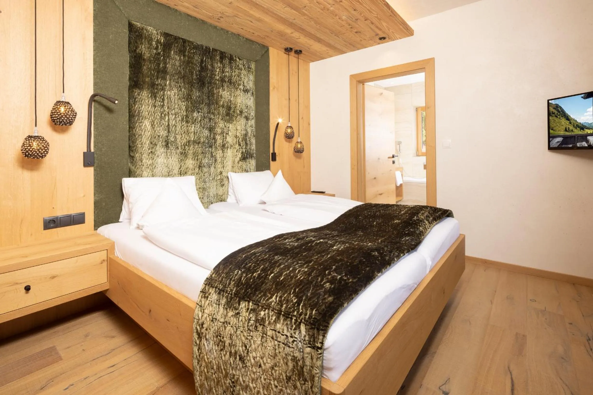 Bed in Alpbacherhof Mountain & Spa Resort