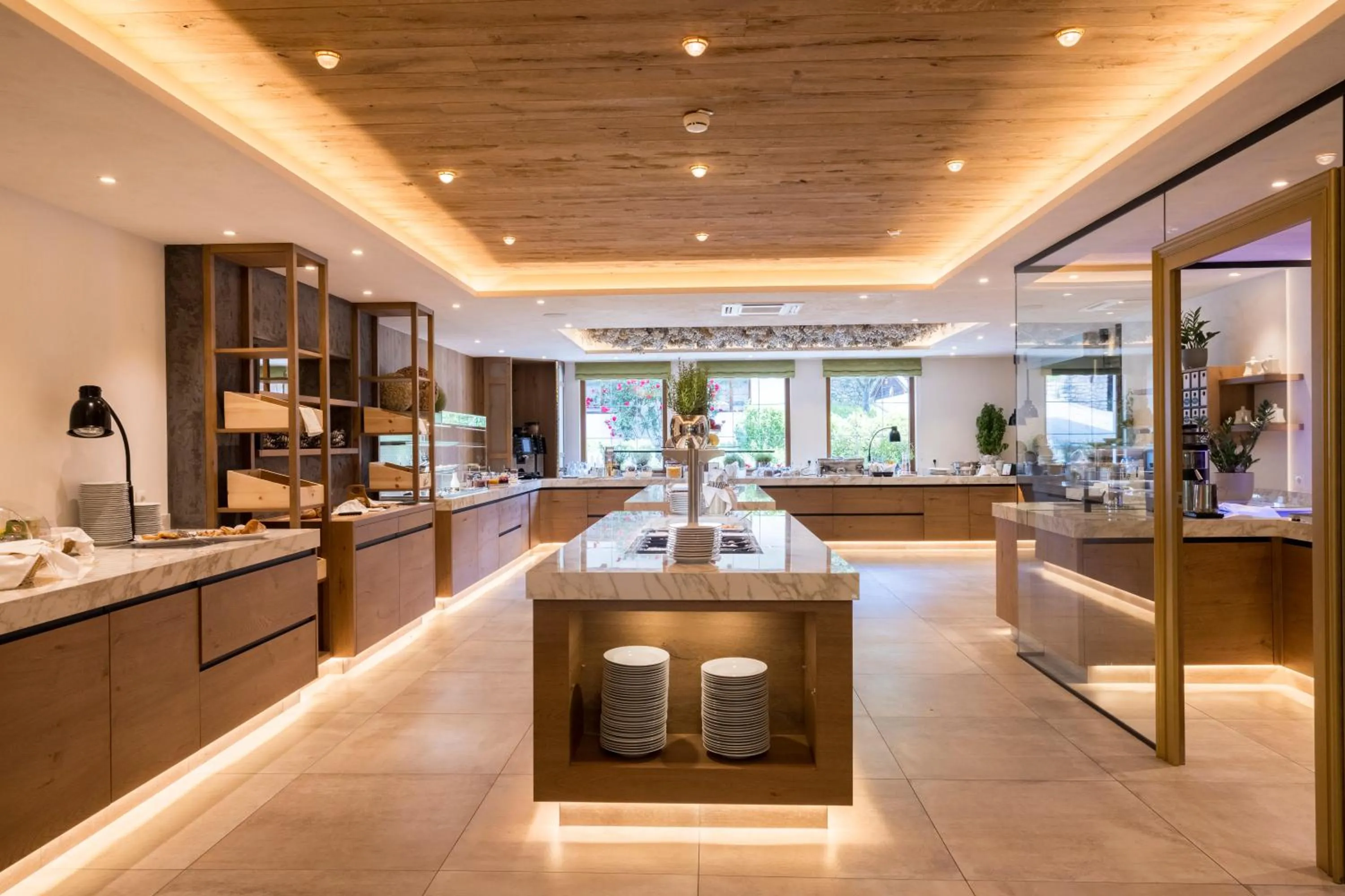 Buffet breakfast in Alpbacherhof Mountain & Spa Resort