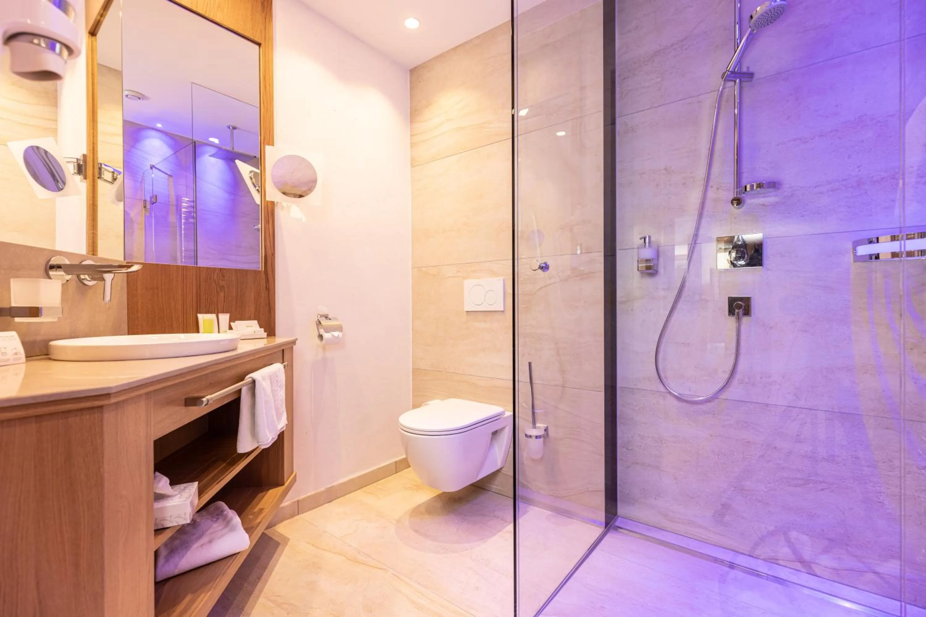 Shower in Alpbacherhof Mountain & Spa Resort