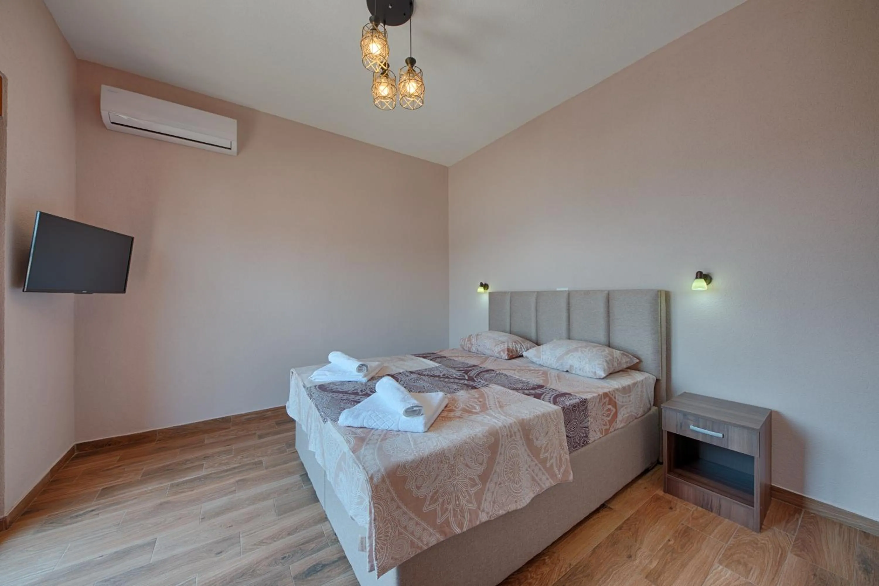 Bed in Apart Hotel XXL Lux