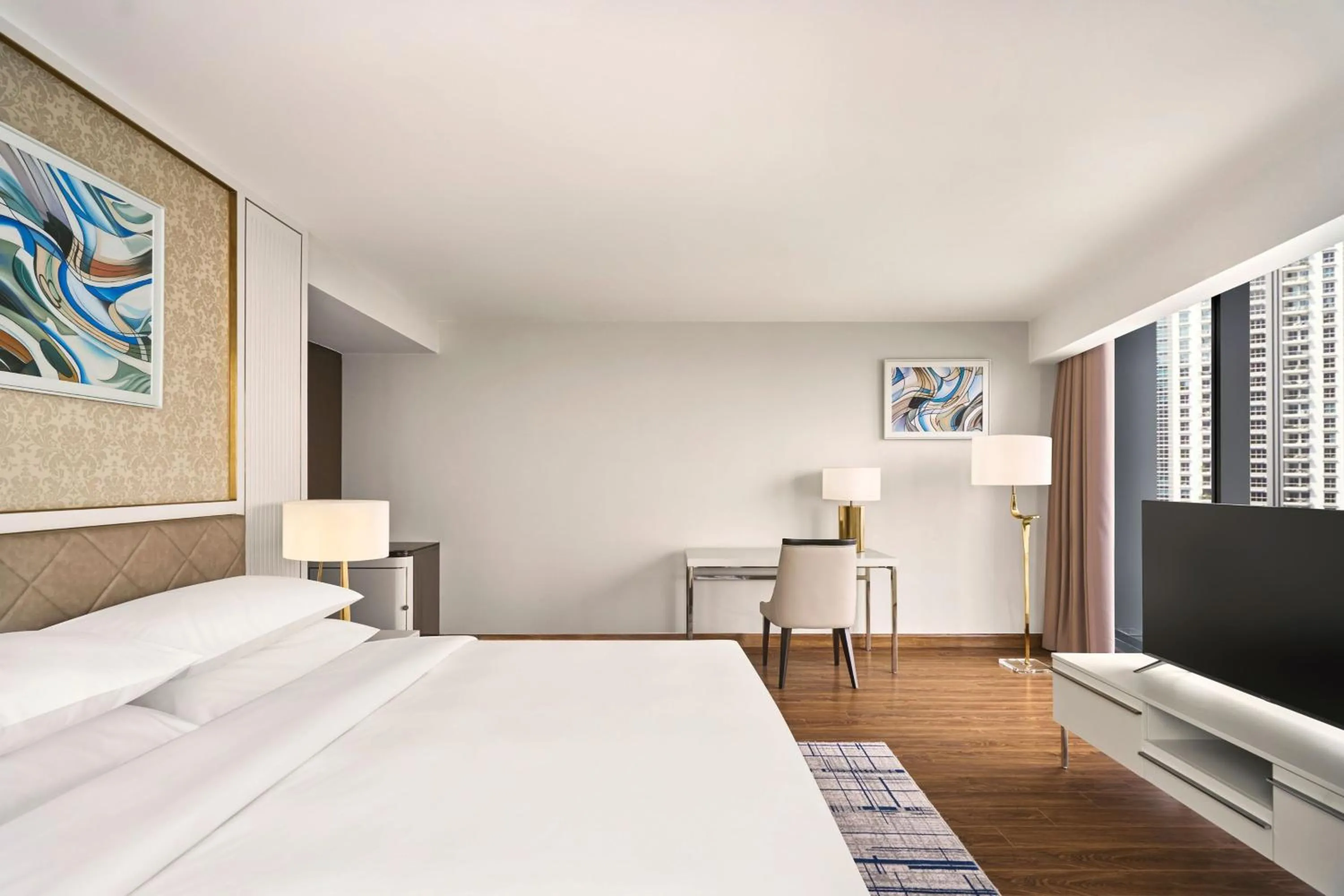 Bedroom, Bed in Sheraton Hai Phong