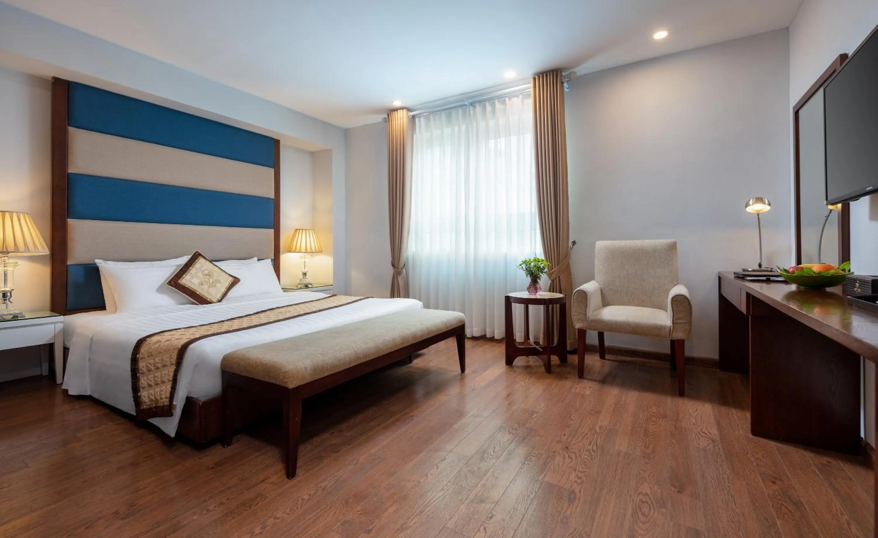 Bed in Skylark Hotel