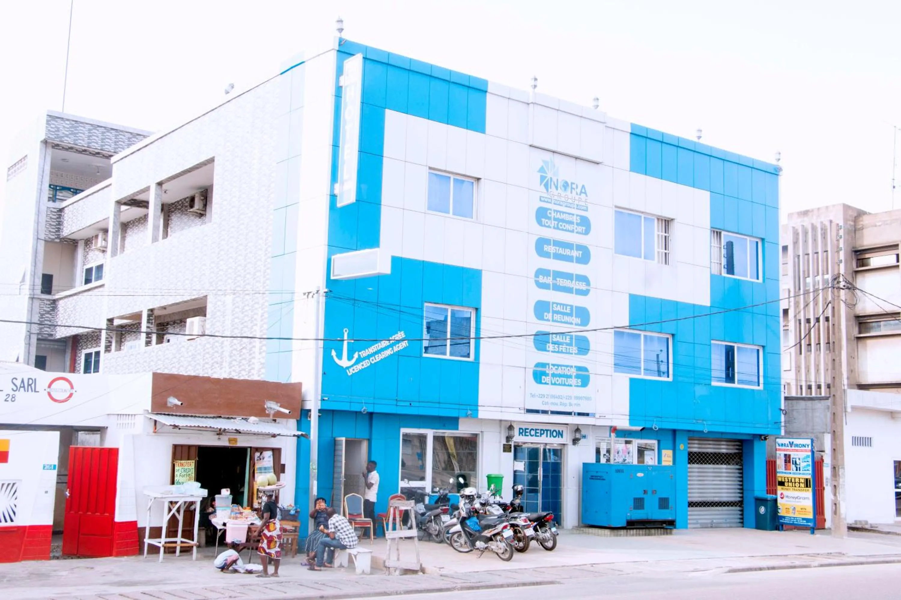 Facade/entrance in Nora Hotel