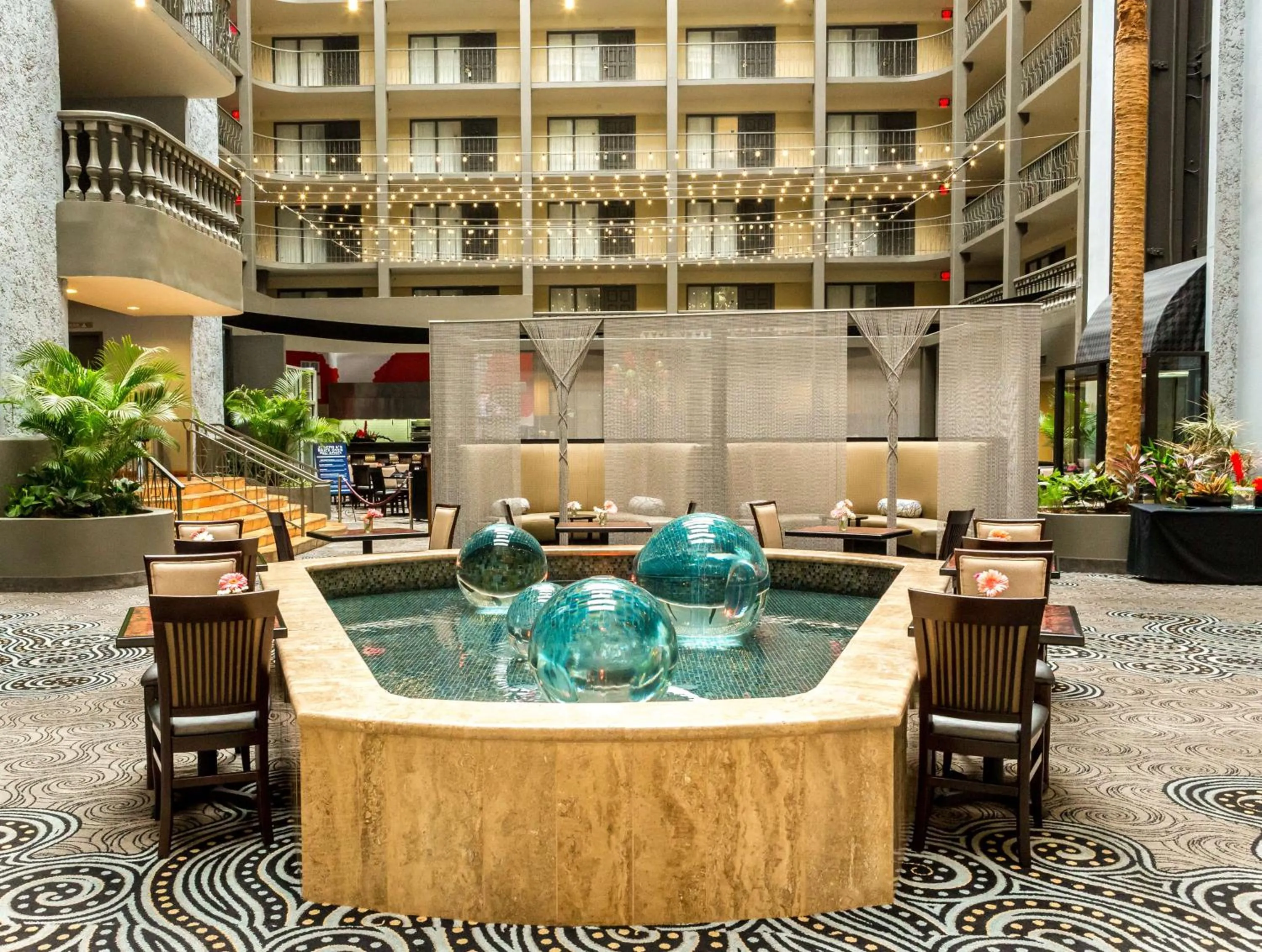 Lobby or reception in Doubletree by Hilton McAllen
