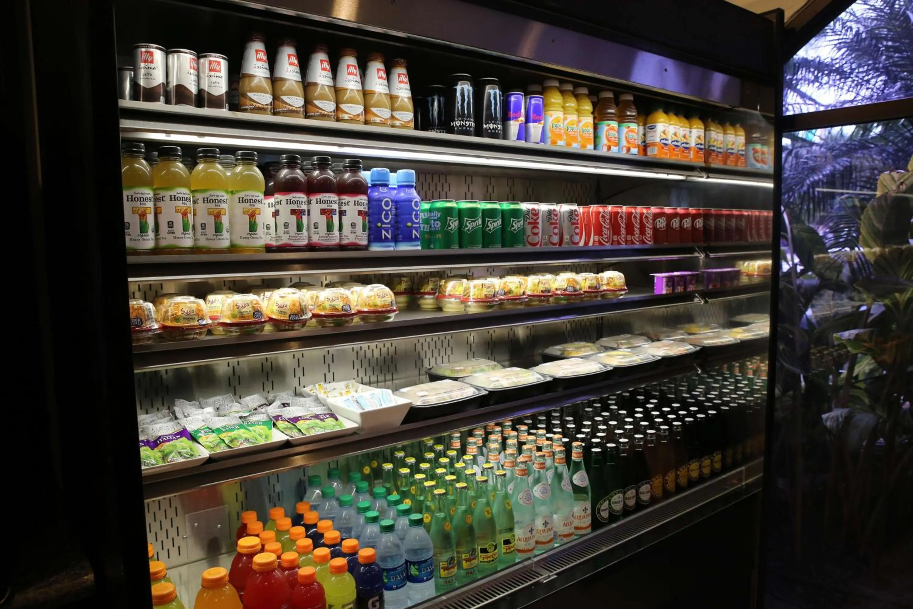 Restaurant/places to eat in Doubletree by Hilton McAllen