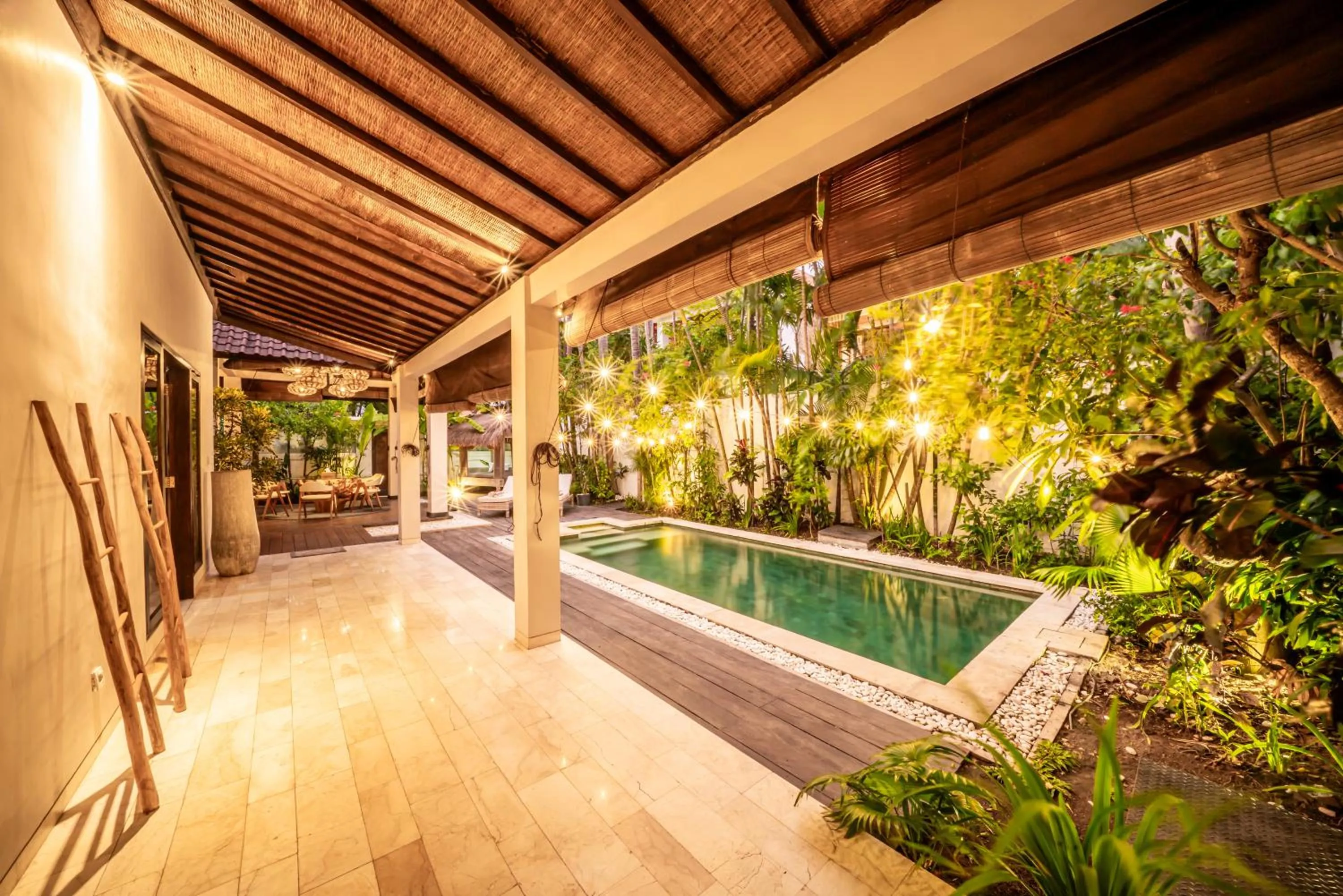 Garden view in Villa Koala, 2Br Close to W, Potato Head and Shi Shi